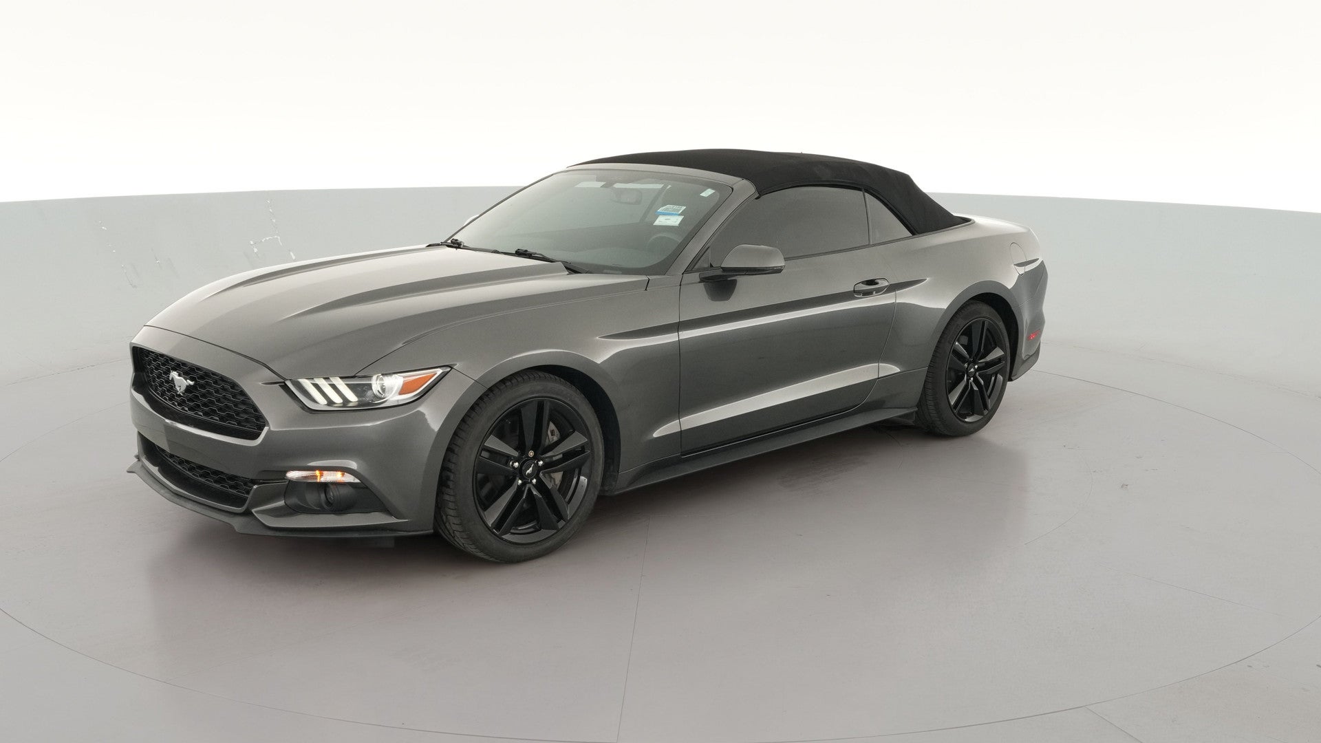 2017 Ford Mustang vehicle photo