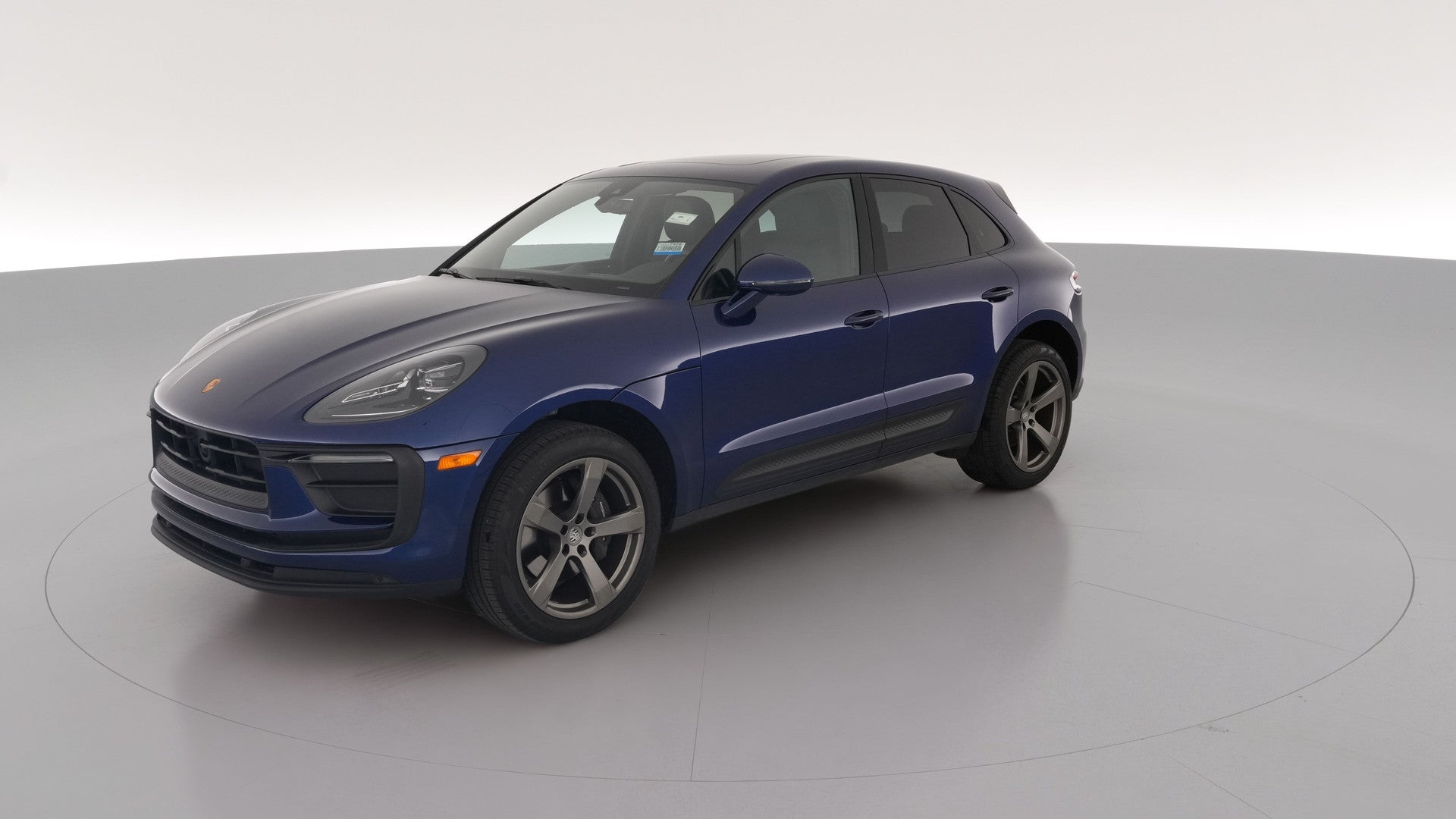 2023 Porsche Macan vehicle photo
