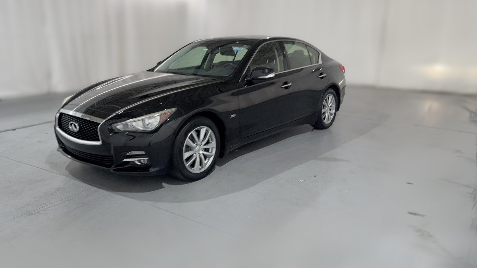 2017 INFINITI Q50 vehicle photo