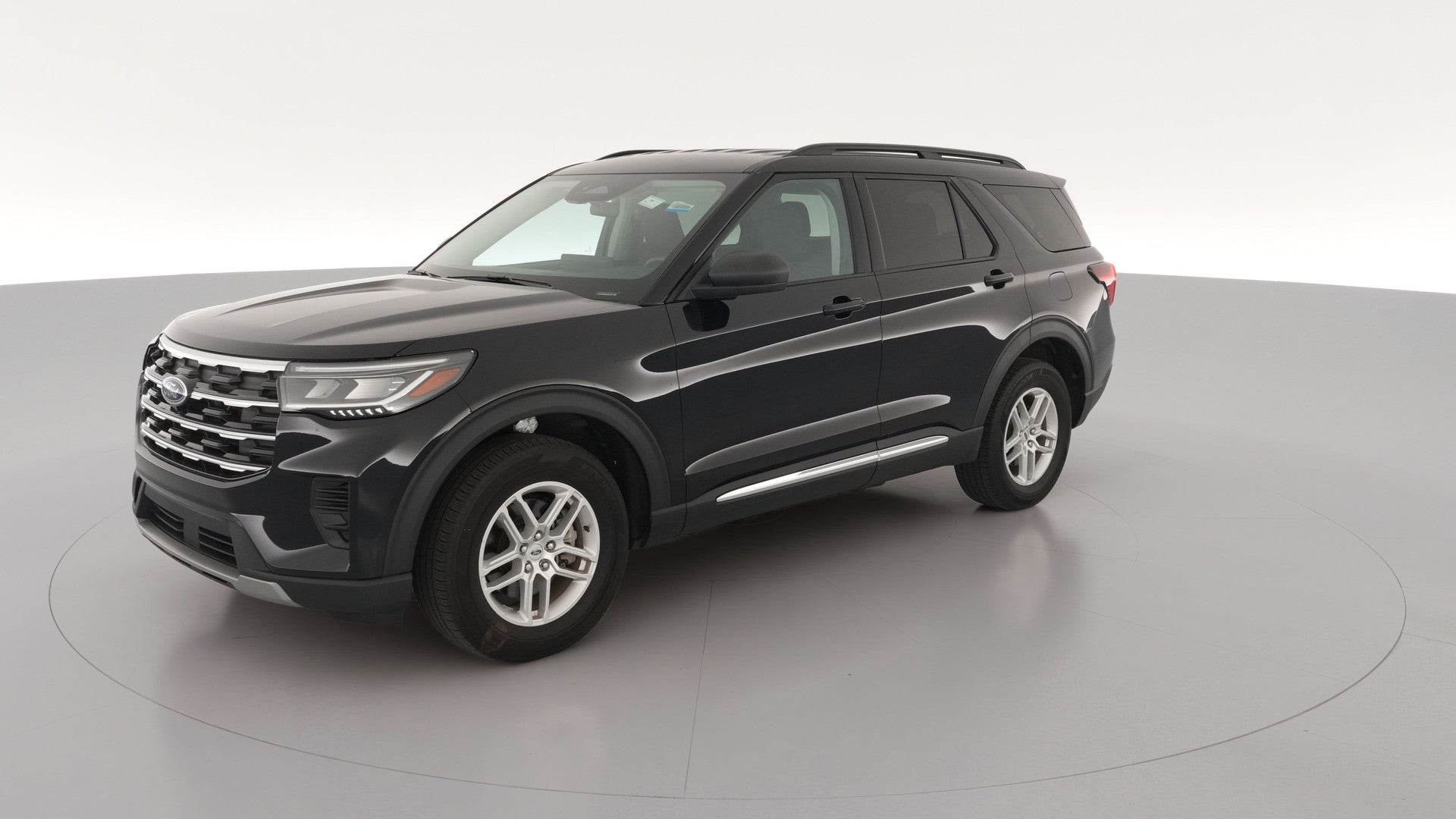 2025 Ford Explorer vehicle photo
