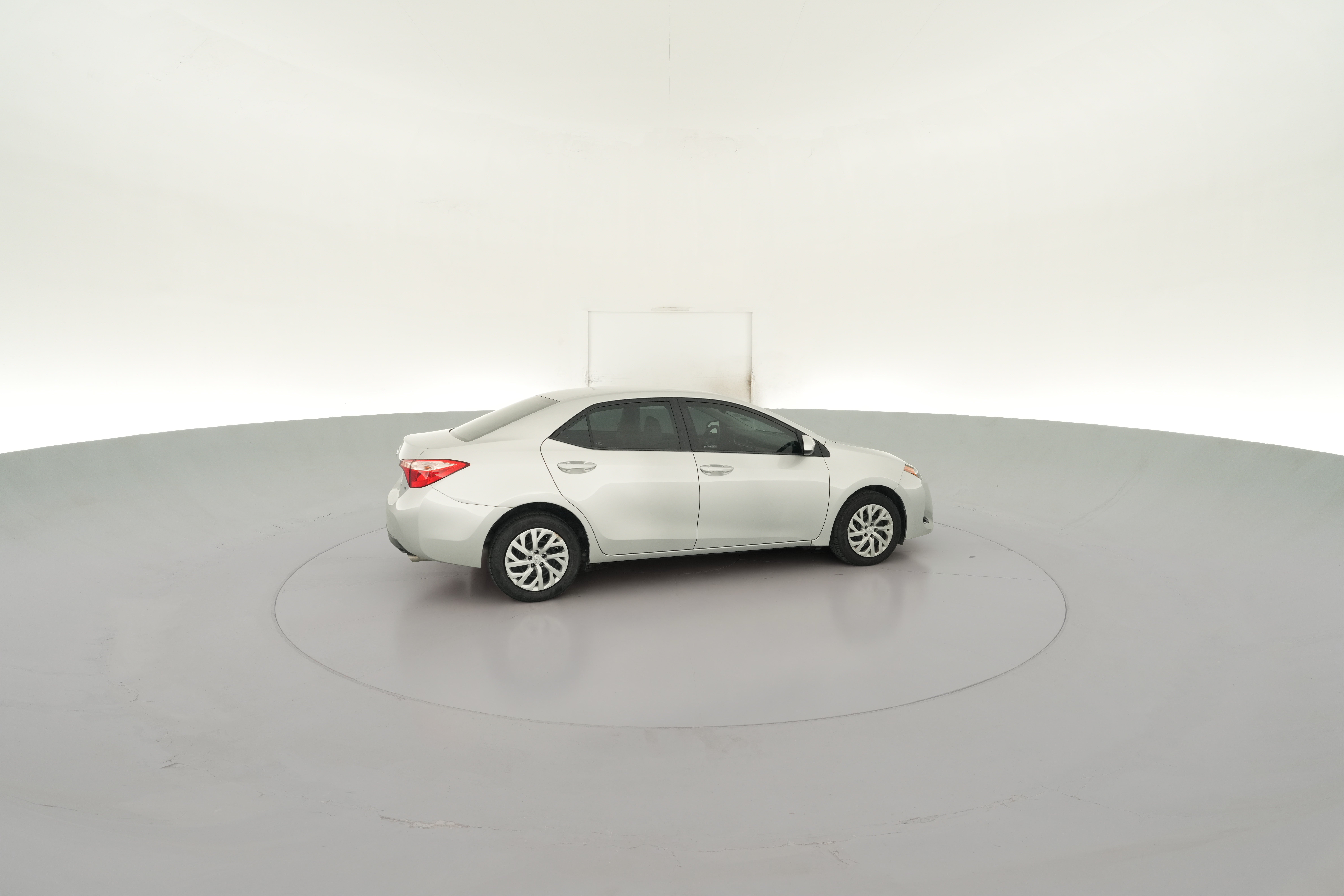 2017 Toyota Corolla LE - Photo 32