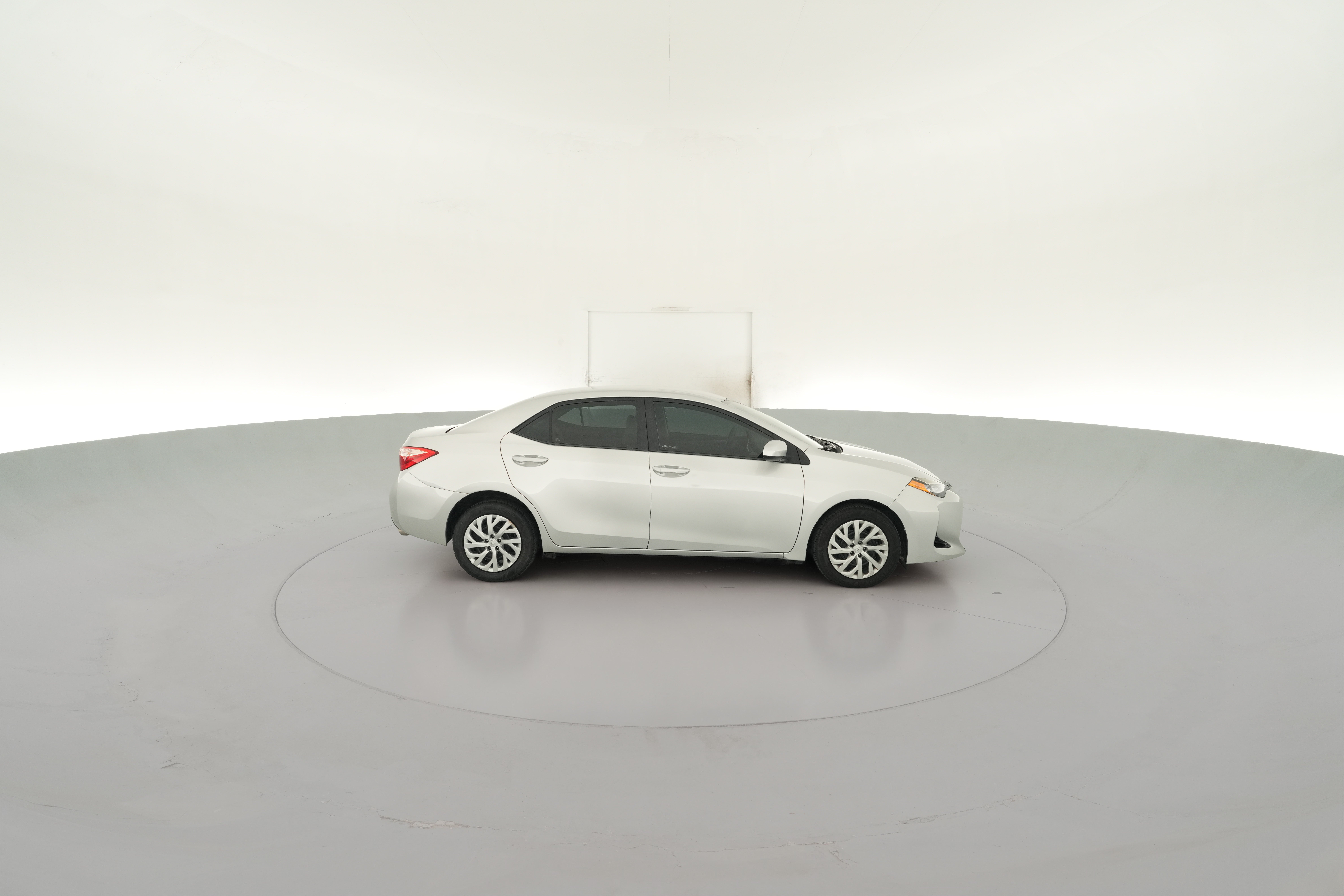2017 Toyota Corolla LE - Photo 33