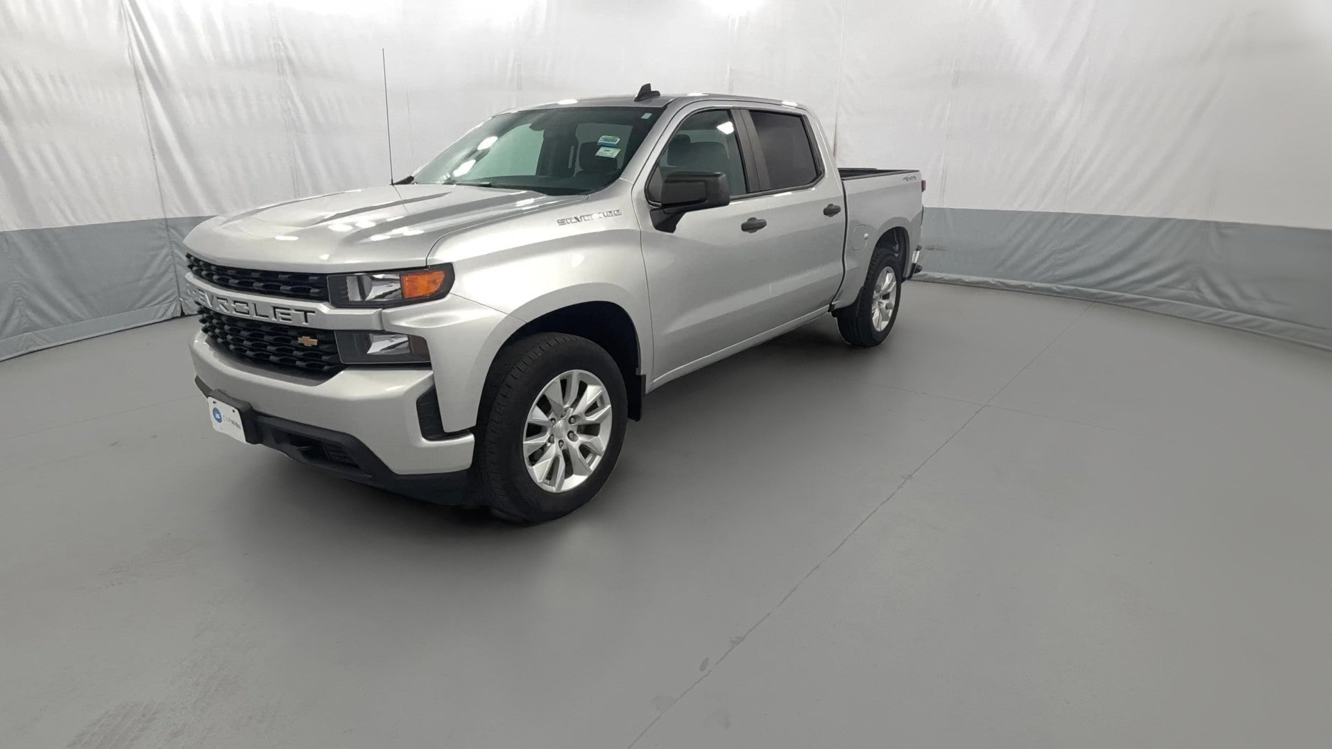 2019 Chevrolet Silverado 1500 Crew Cab vehicle photo