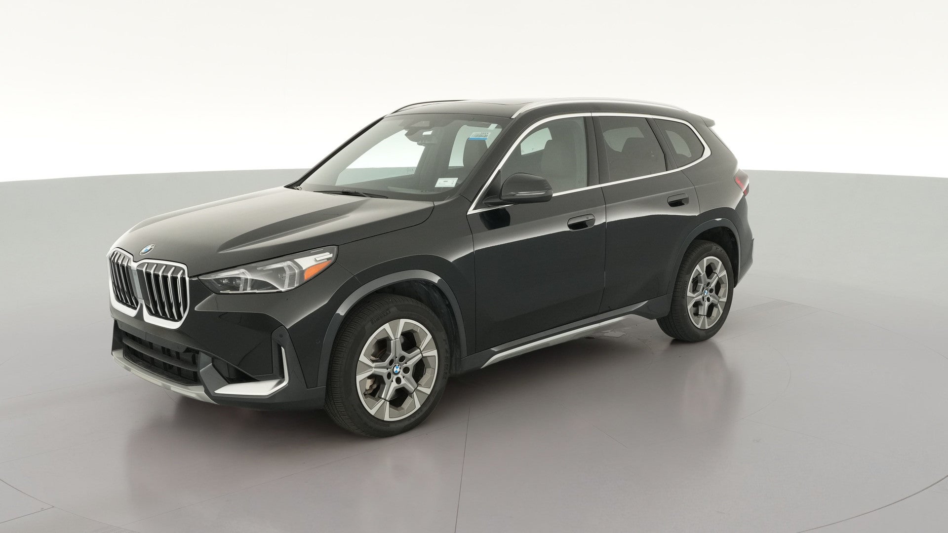 2025 BMW X1 vehicle photo