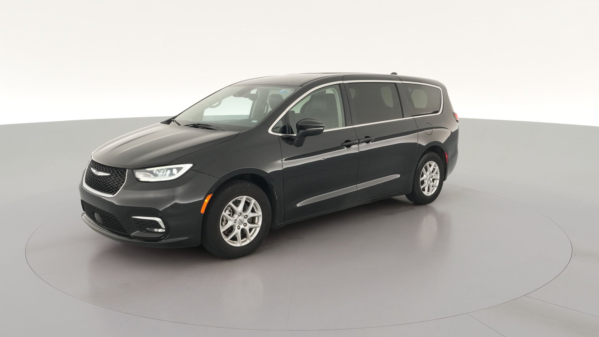2023 Chrysler Pacifica vehicle photo