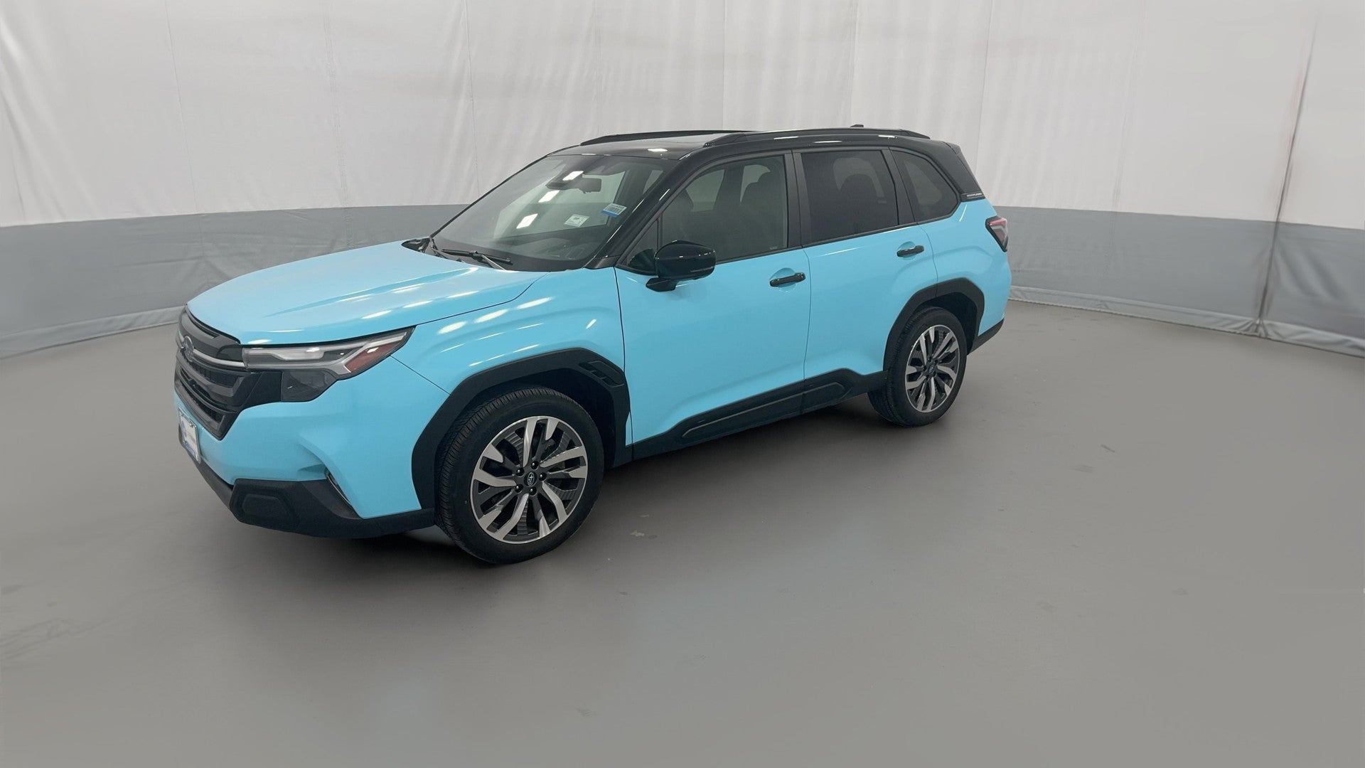 2025 Subaru Forester Hybrid vehicle photo