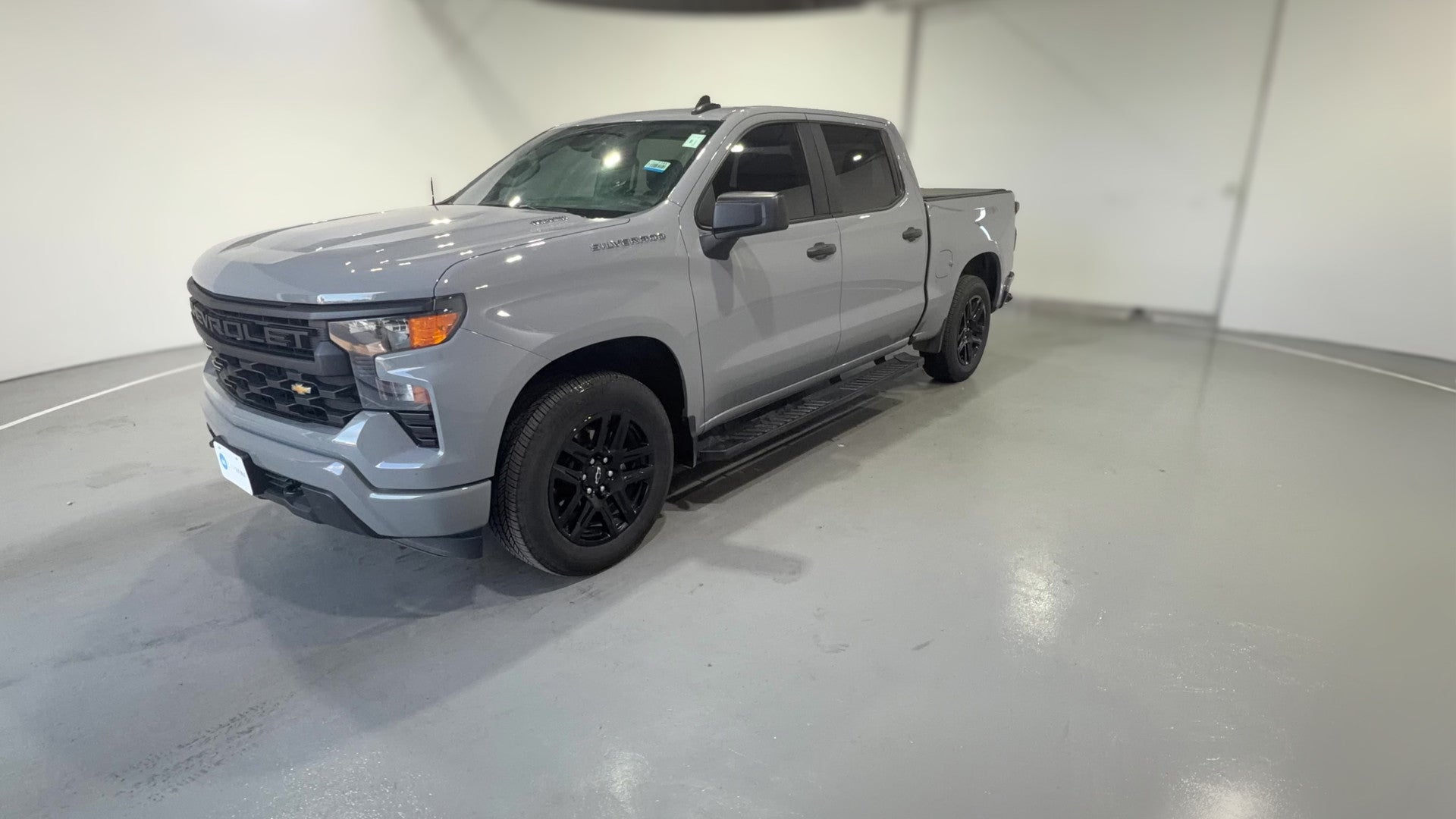 2025 Chevrolet Silverado 1500 Crew Cab vehicle photo