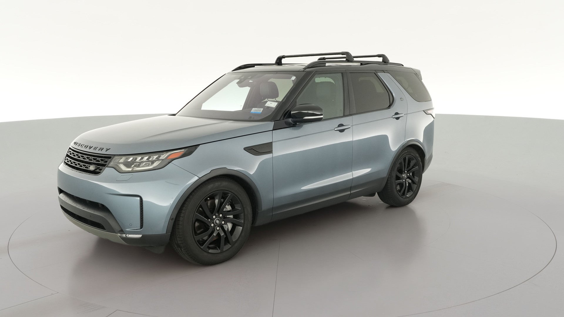 2019 Land Rover Discovery vehicle photo
