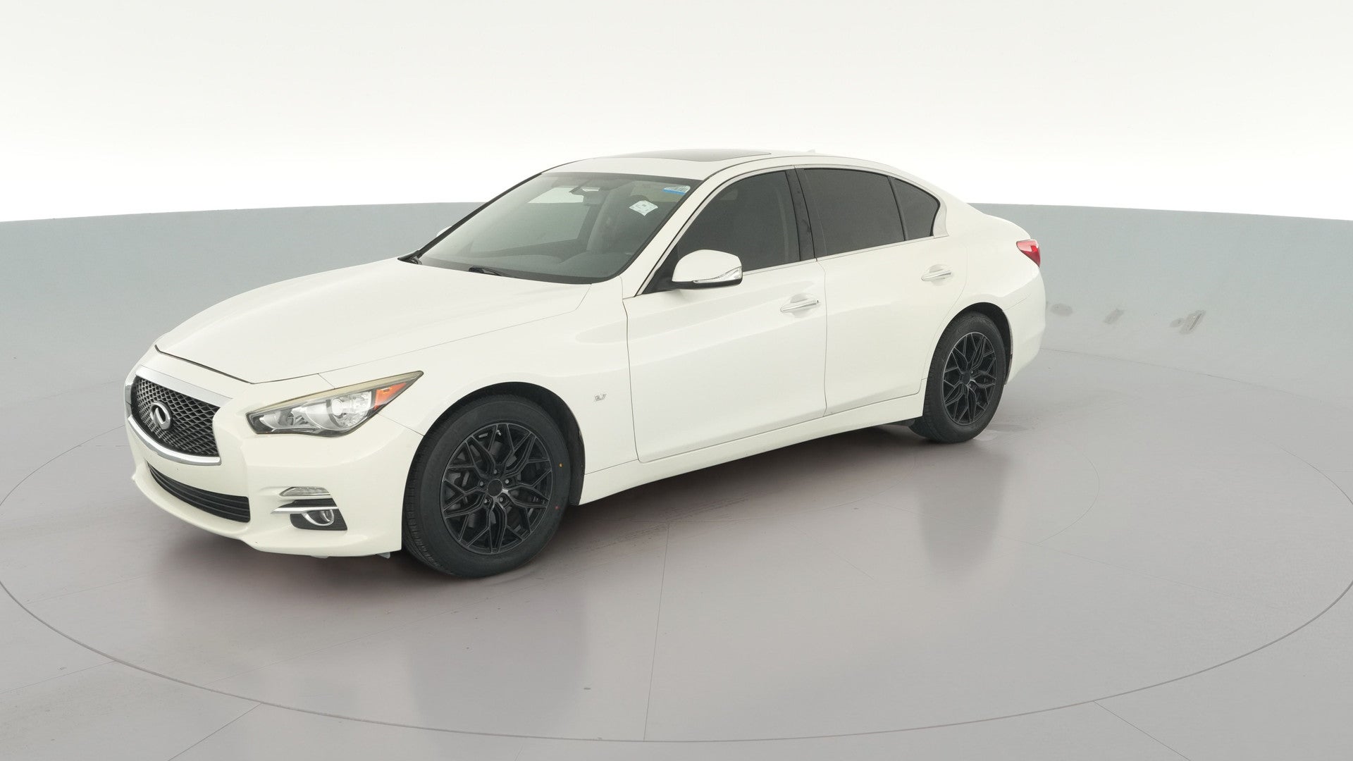 2015 INFINITI Q50 vehicle photo
