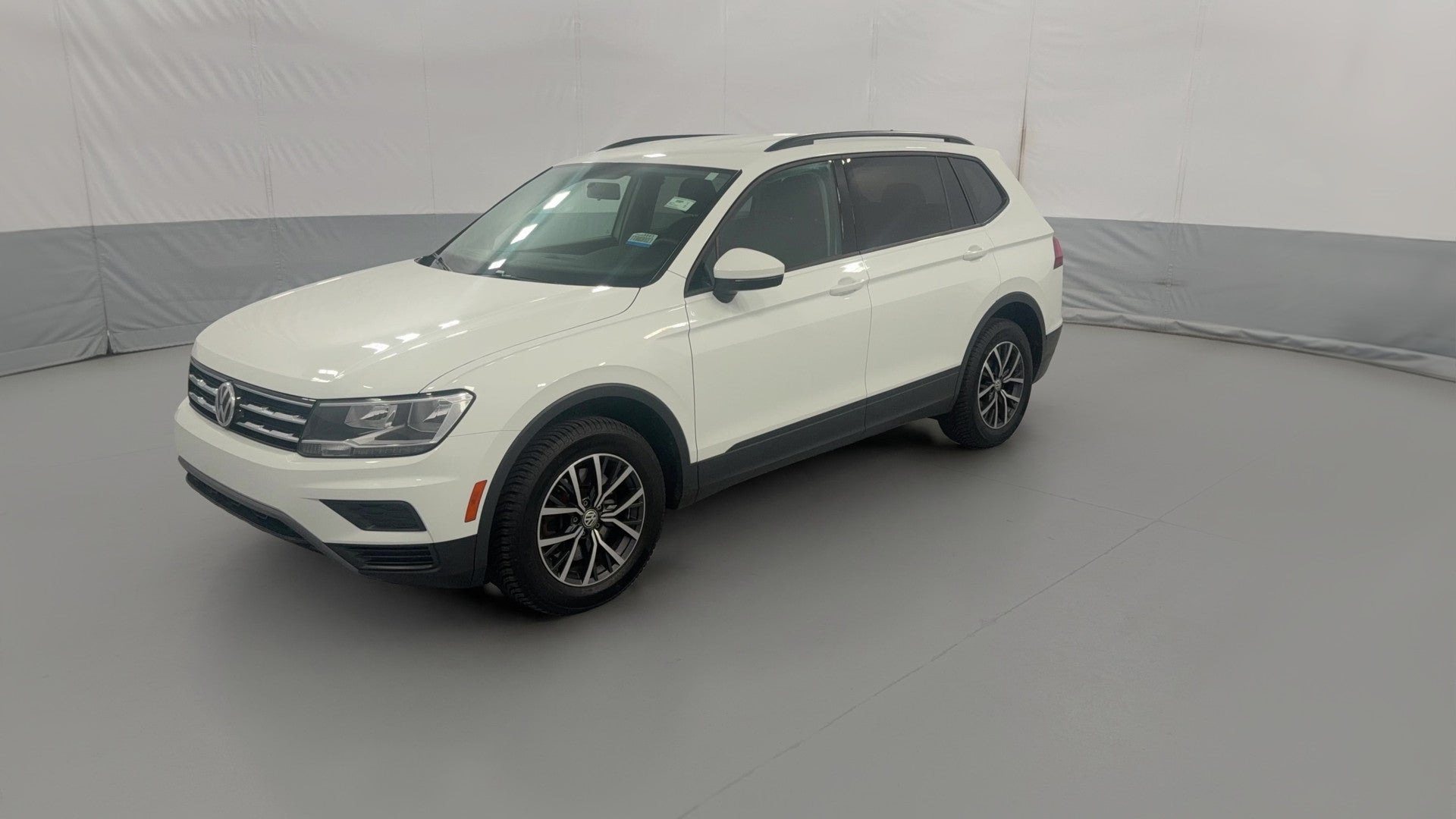 2021 Volkswagen Tiguan vehicle photo