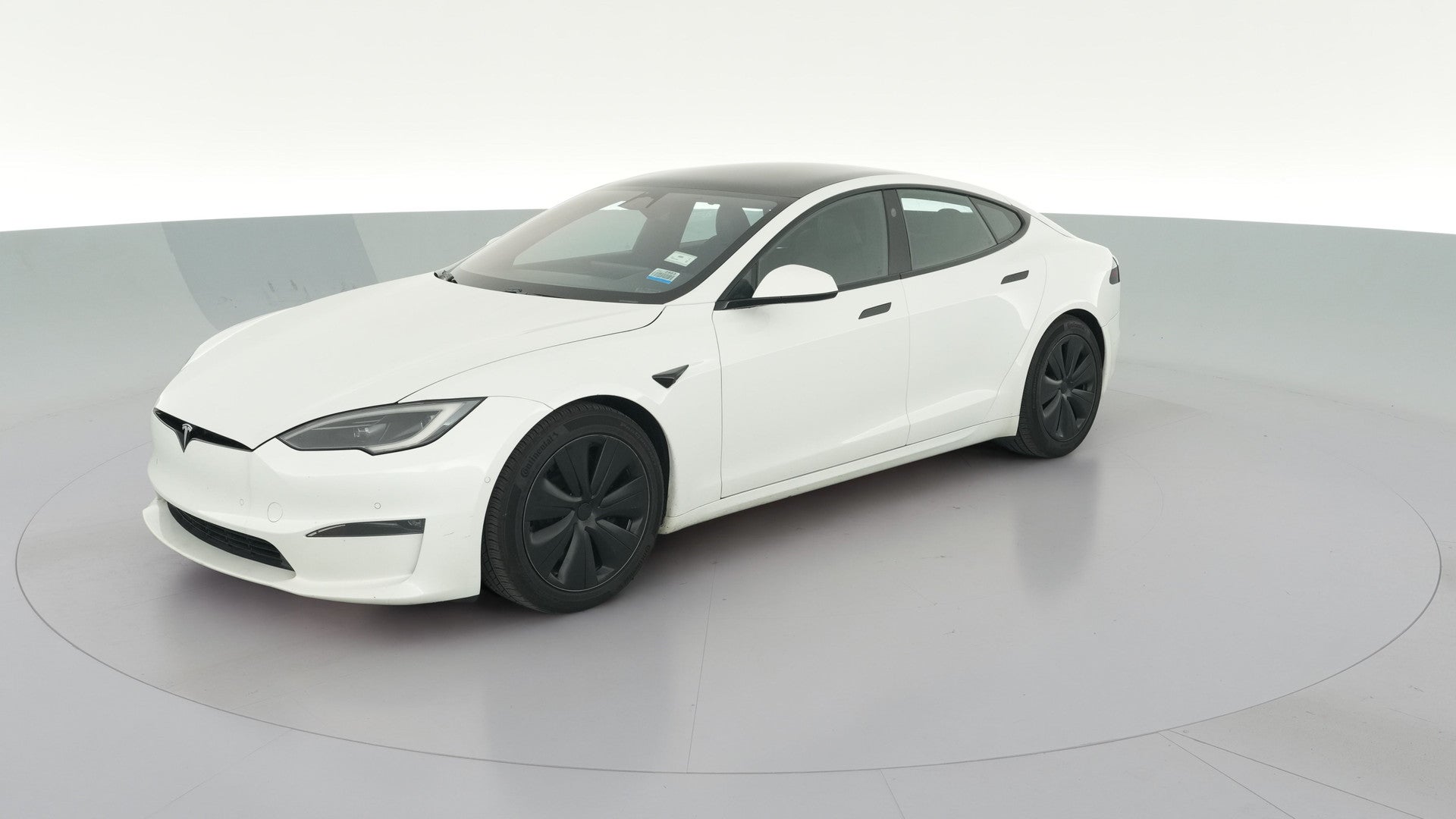 2023 Tesla Model S vehicle photo