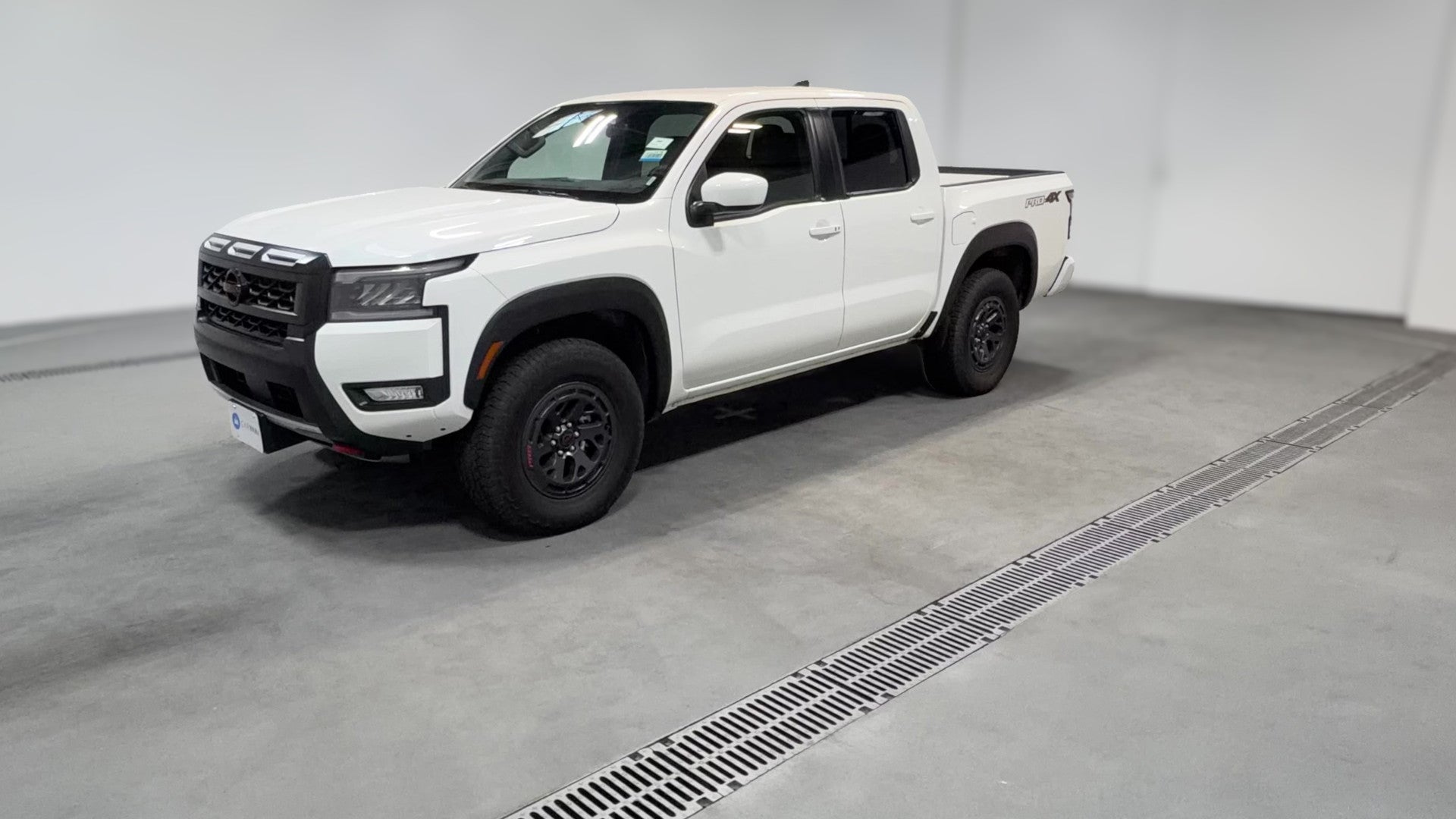 2026 Nissan Frontier Crew Cab vehicle photo