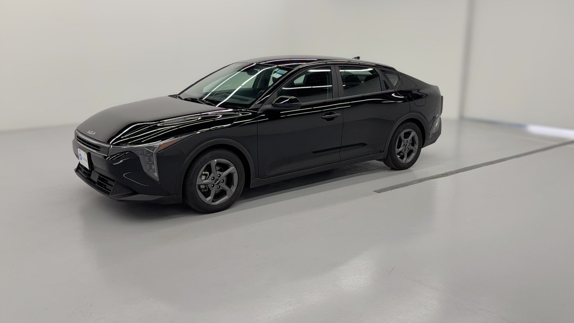 2025 Kia K4 vehicle photo