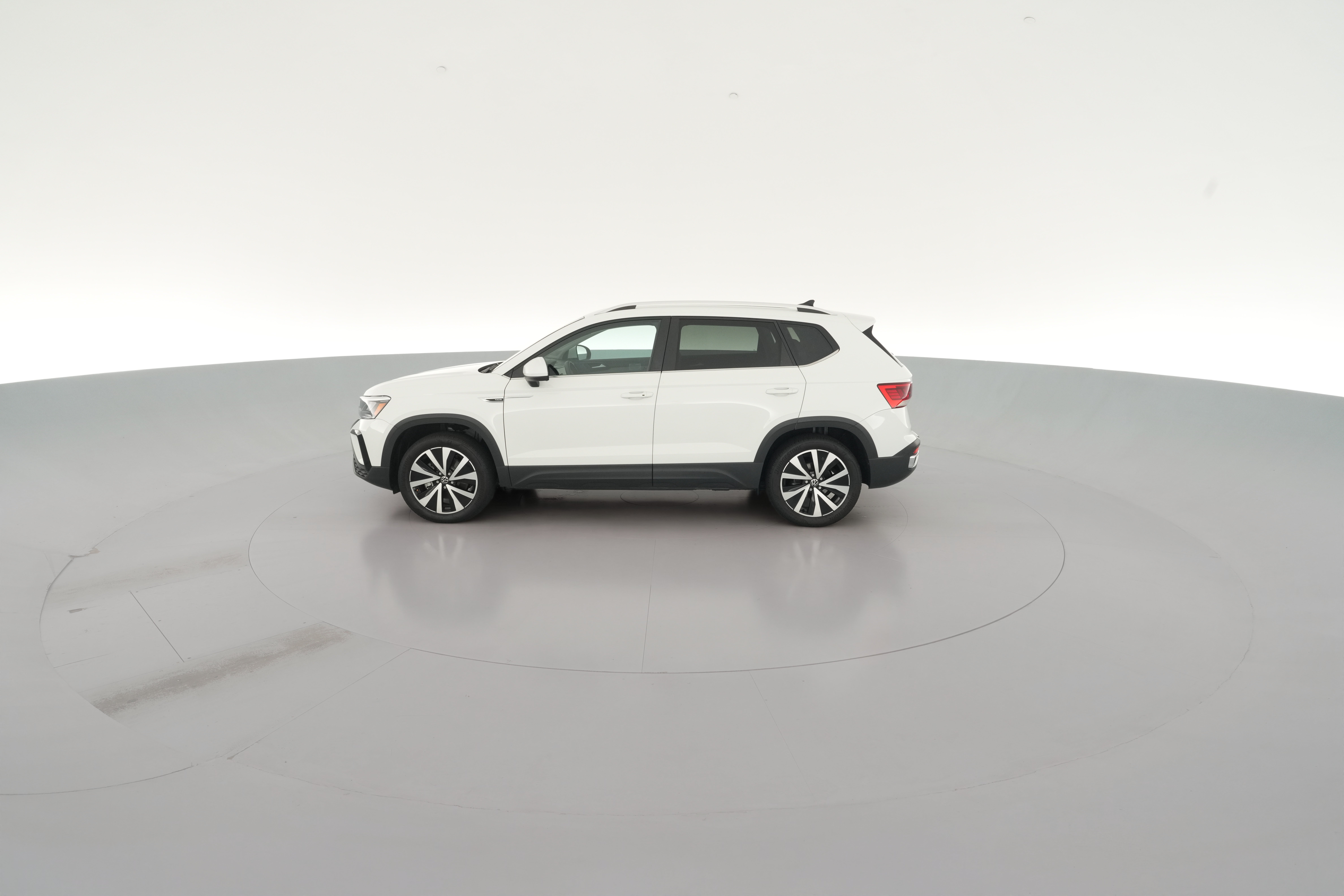 2023 Volkswagen Taos SE - Photo 28