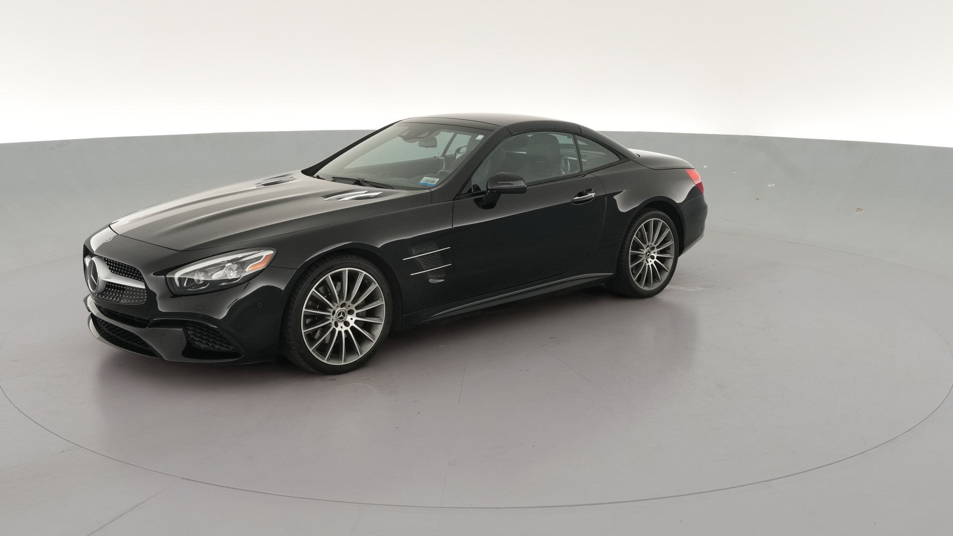 2018 Mercedes-Benz SL vehicle photo