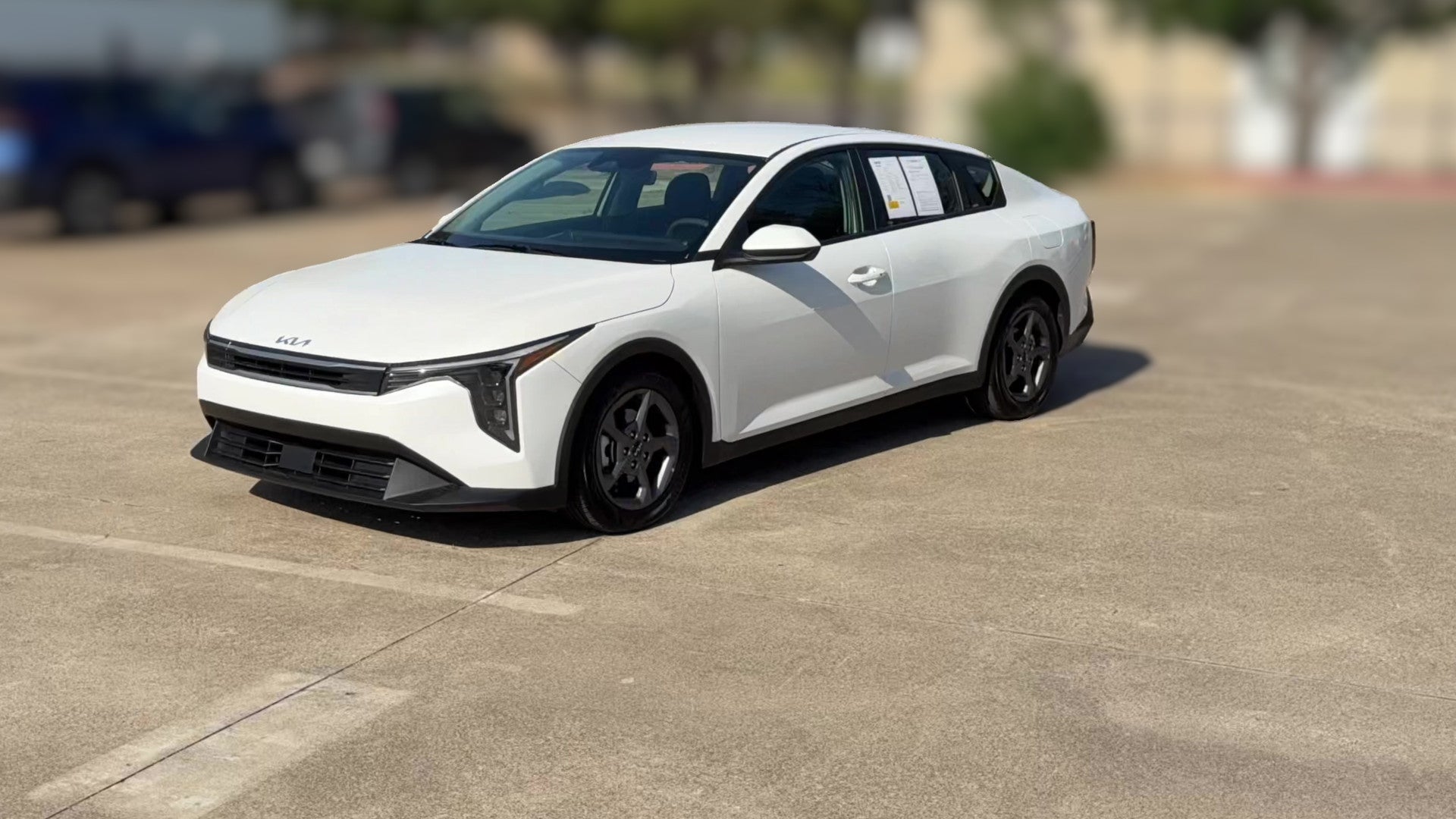 2025 Kia K4 vehicle photo