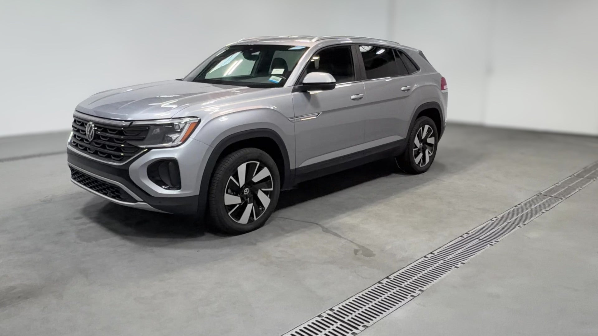 2026 Volkswagen Atlas Cross Sport vehicle photo