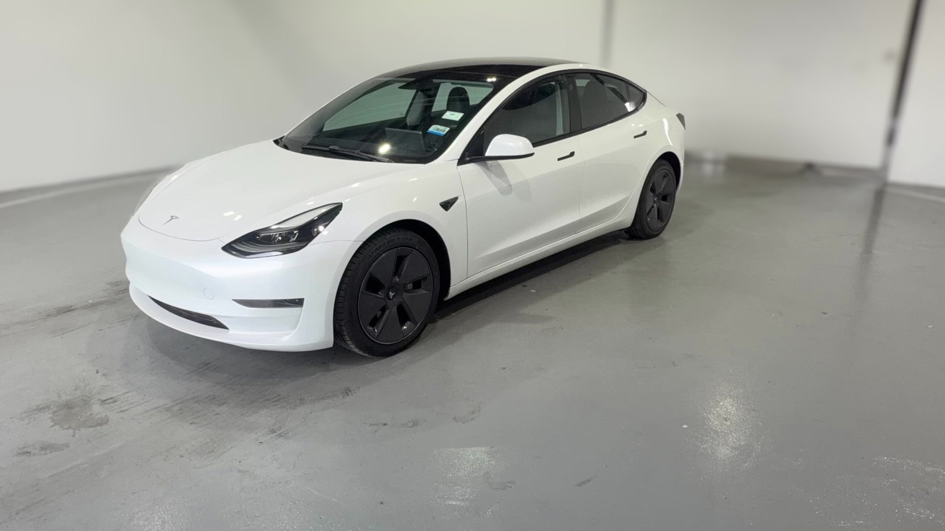2023 Tesla Model 3 vehicle photo
