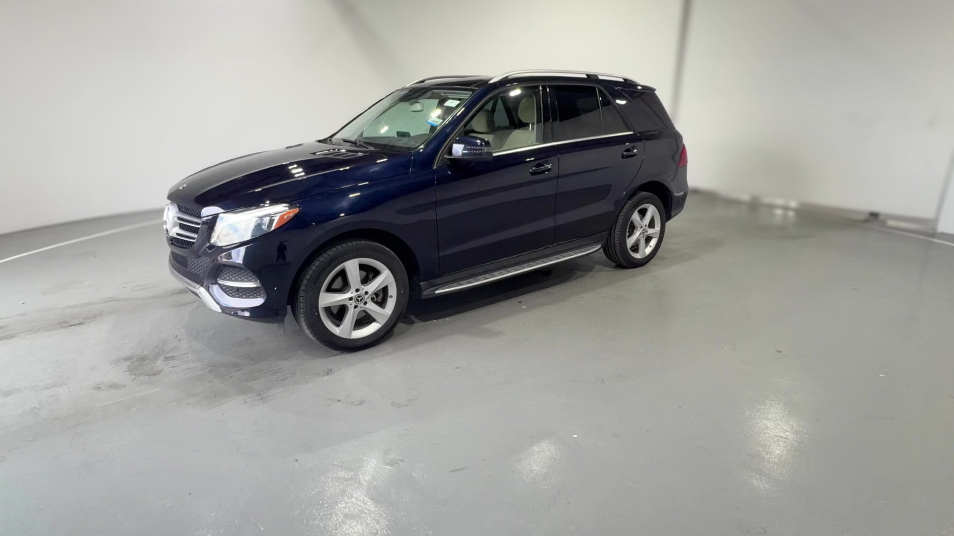 2018 Mercedes-Benz GLE vehicle photo