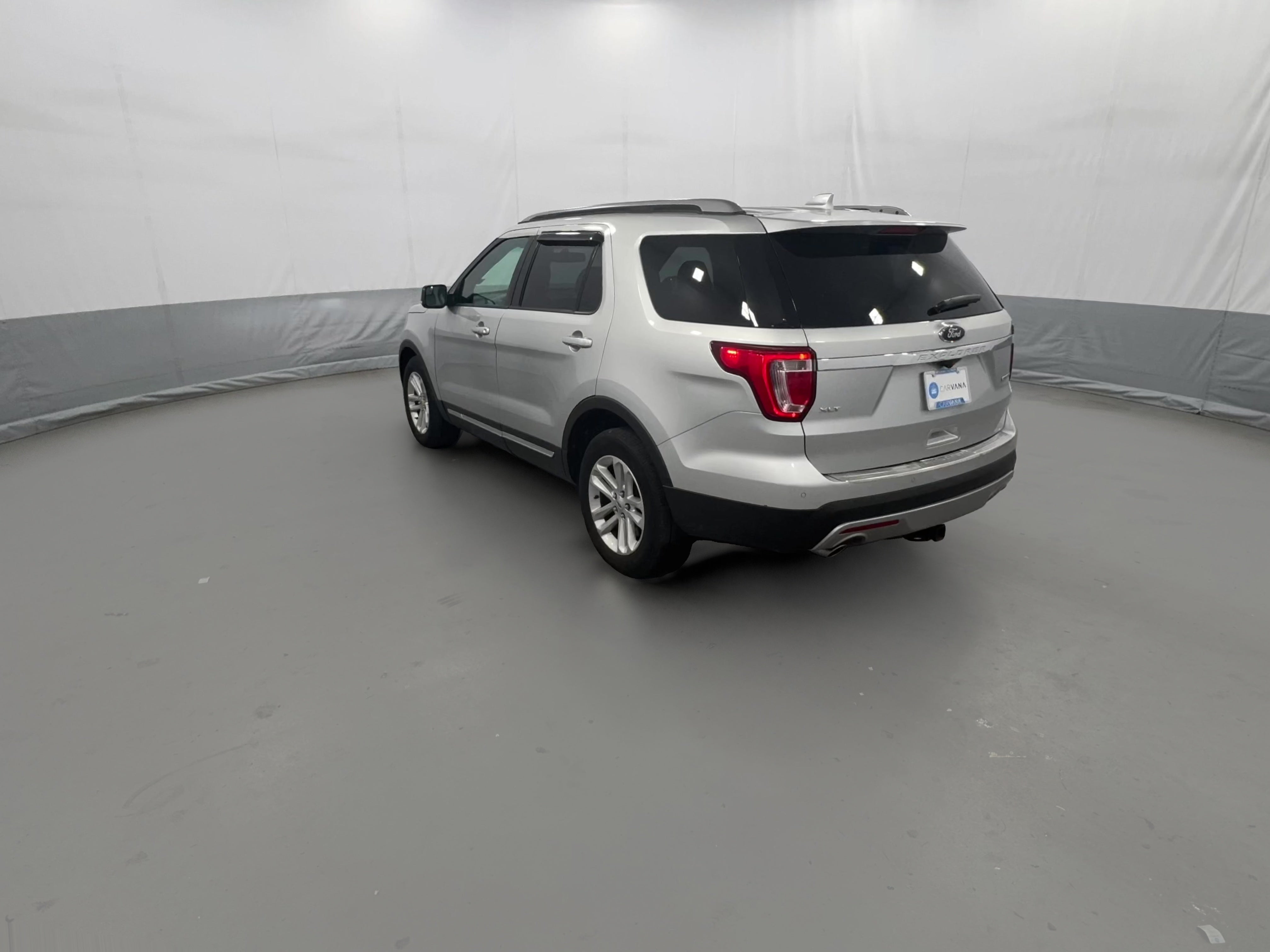 2016 Ford Explorer XLT - Photo 31