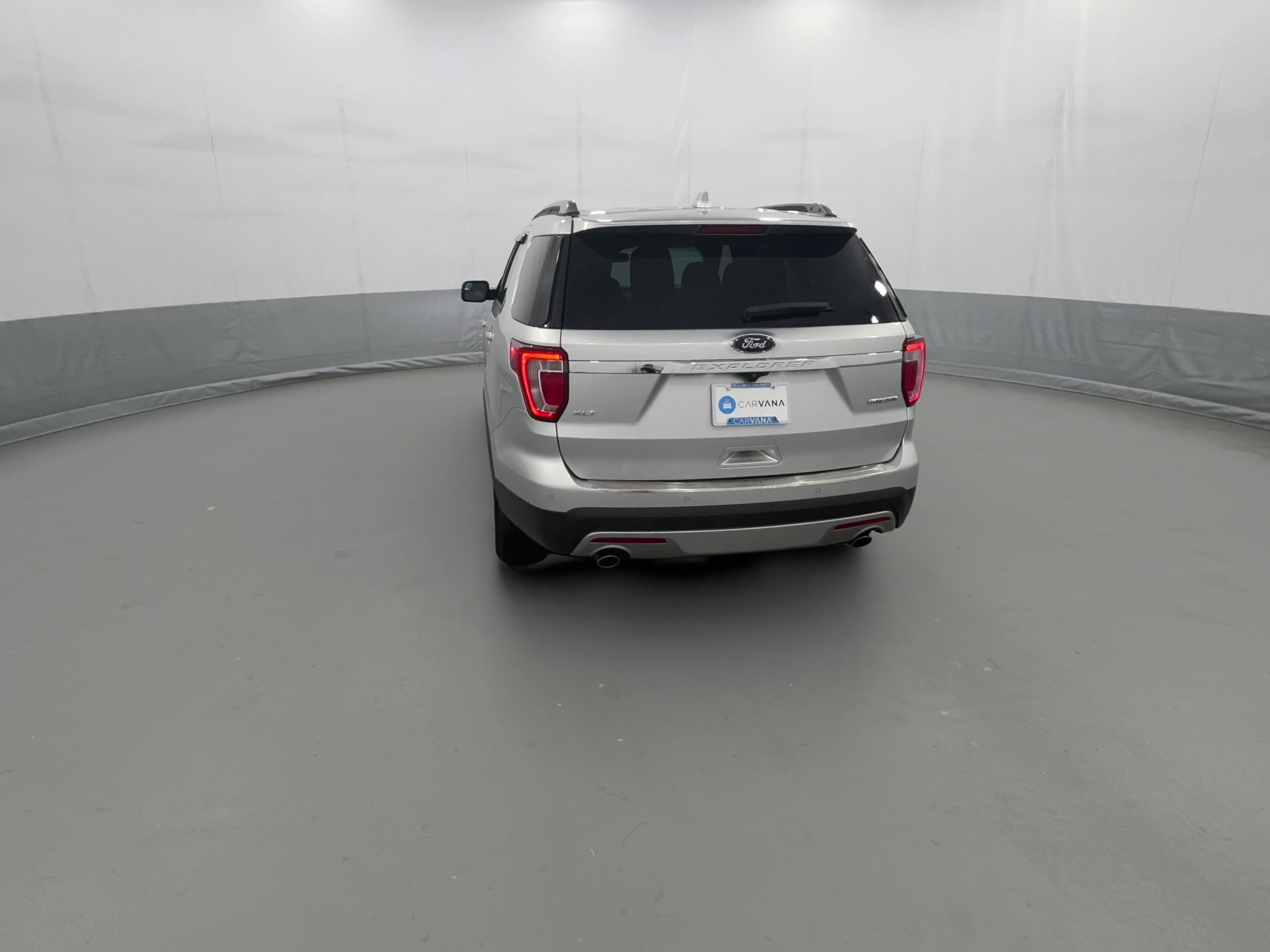 2016 Ford Explorer XLT - Photo 32