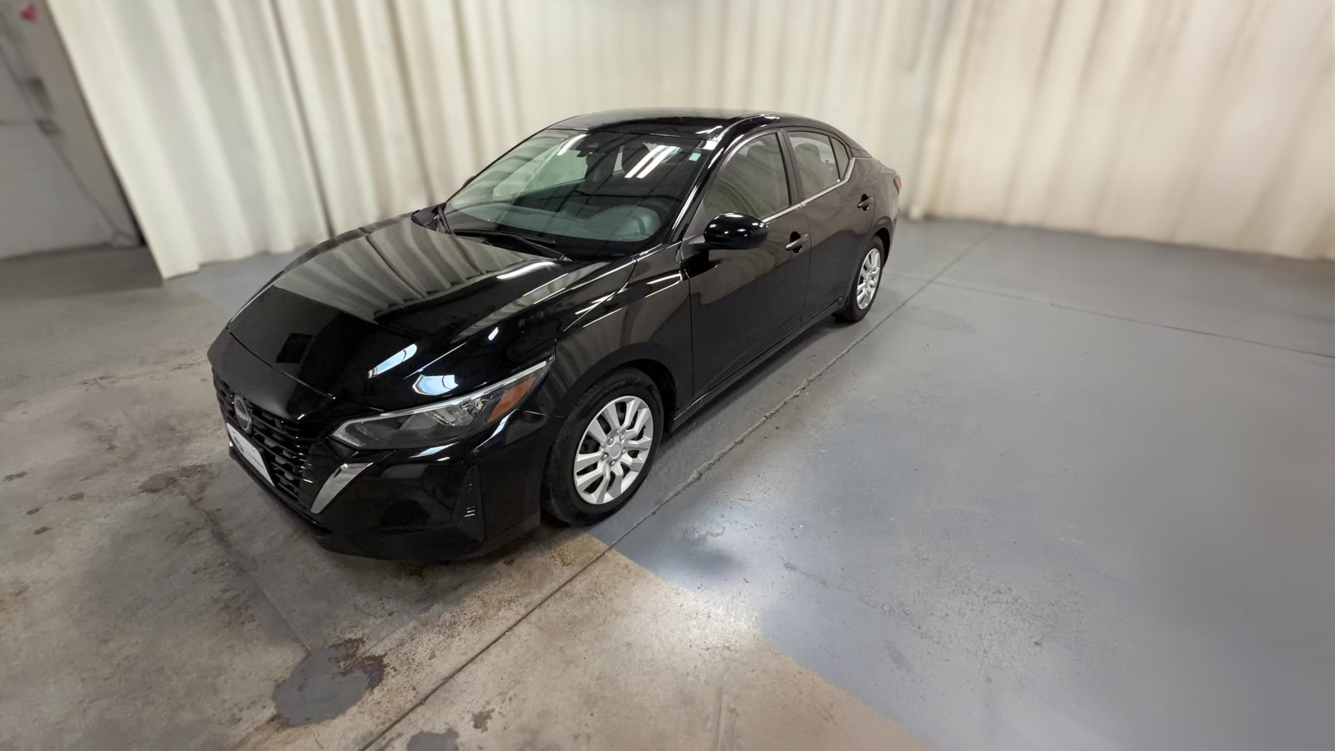 2025 Nissan Sentra vehicle photo