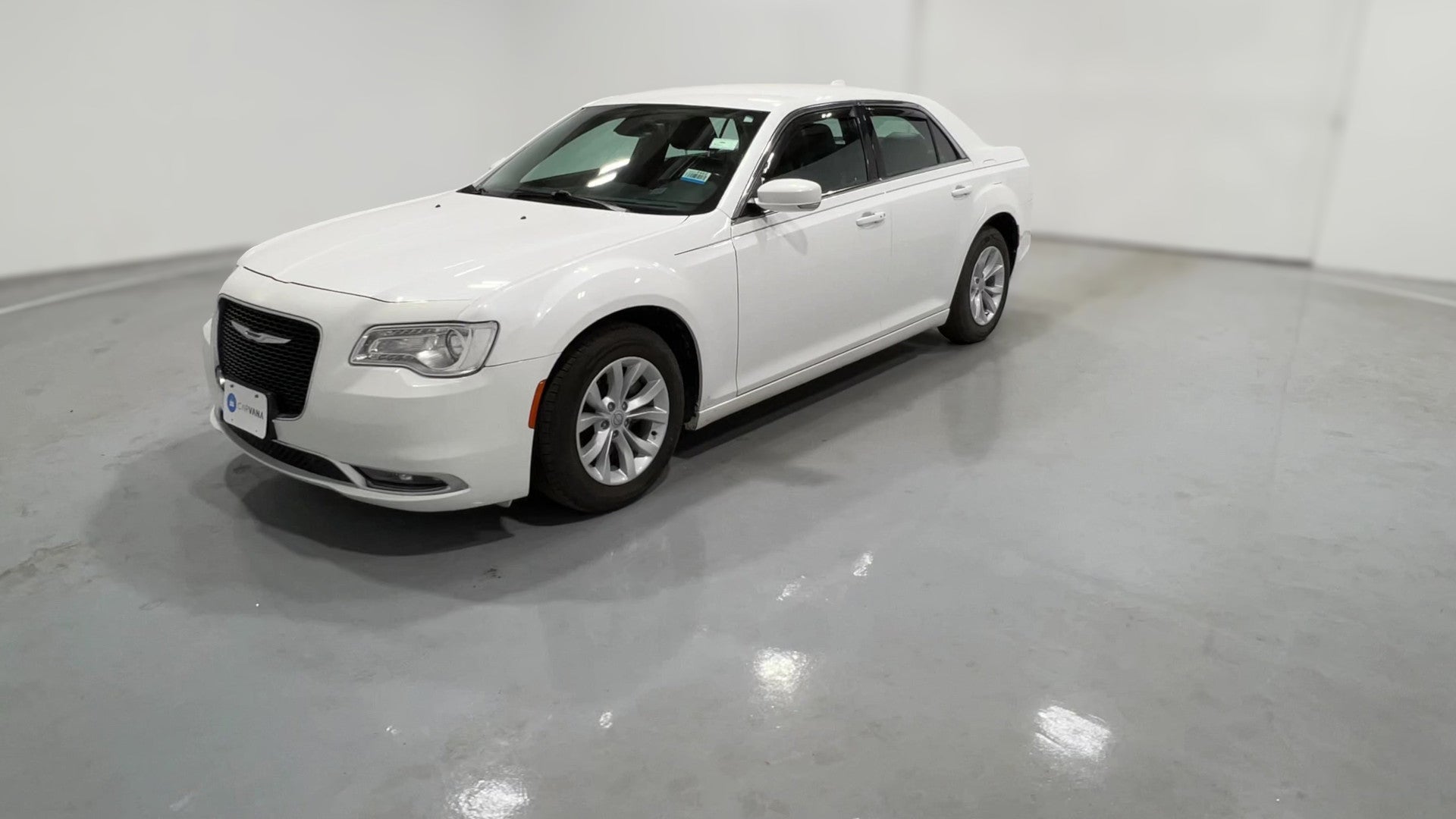 2015 Chrysler 300 vehicle photo