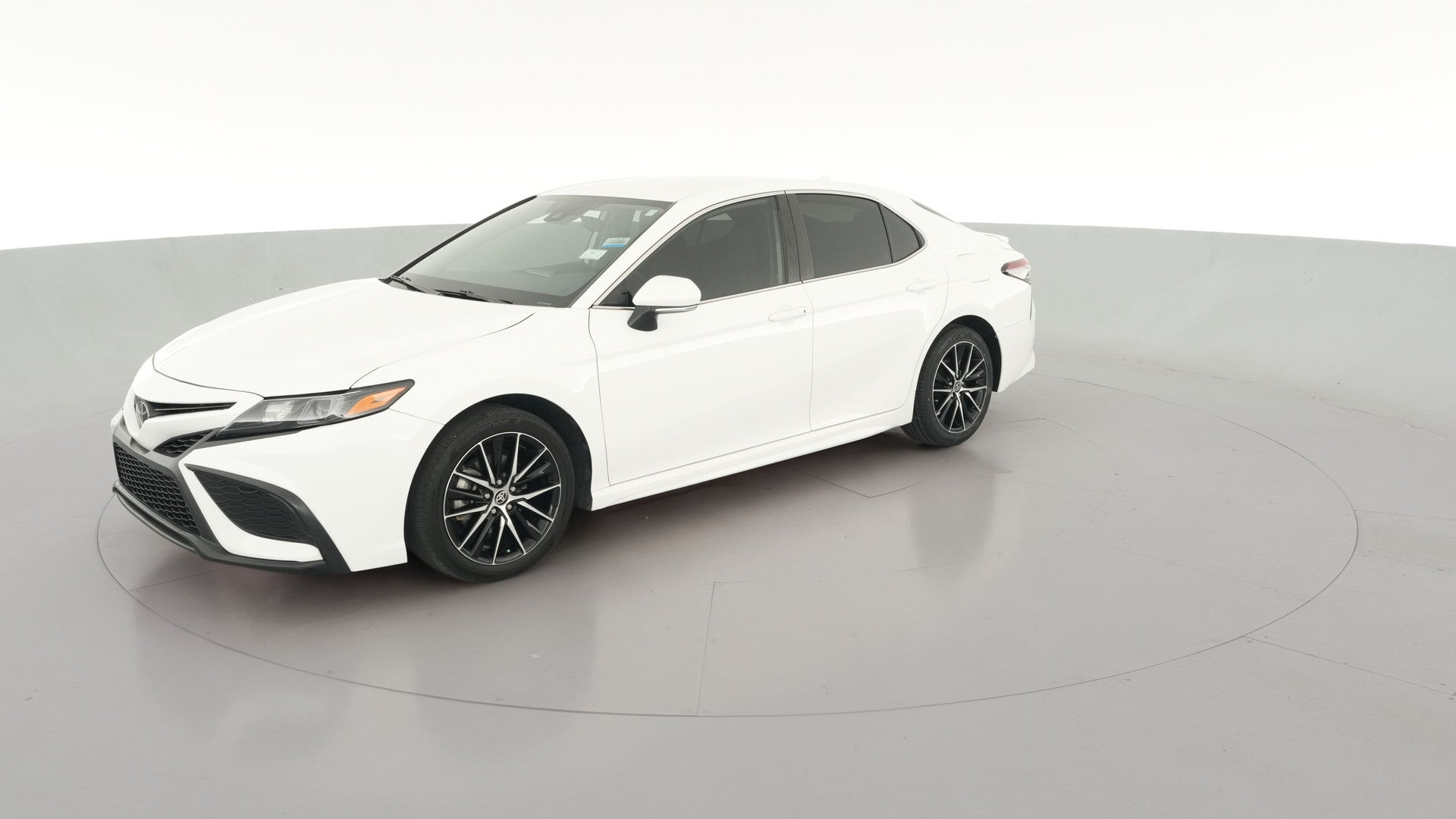 2024 Toyota Camry vehicle photo
