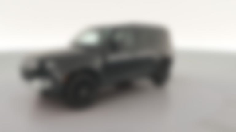 2025 Land Rover Defender 110 vehicle photo