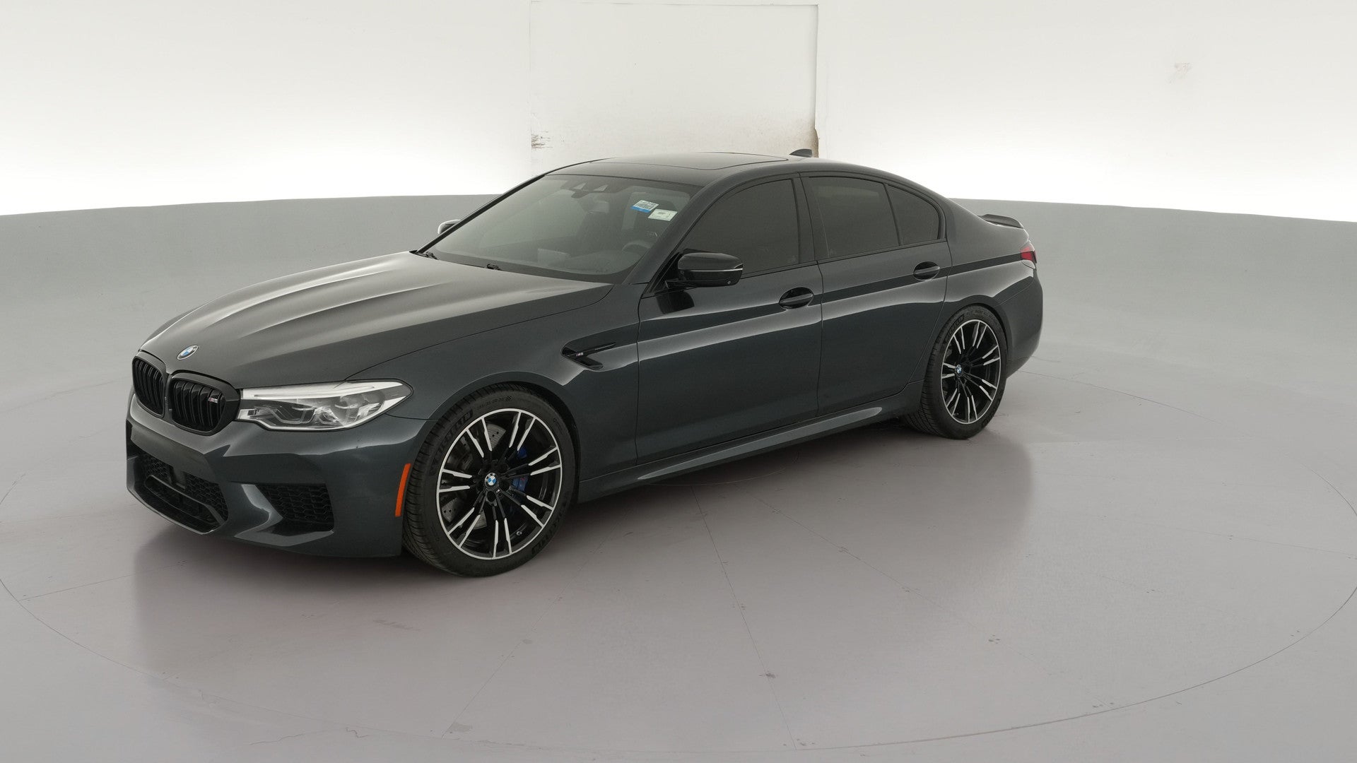 2019 BMW M5 vehicle photo