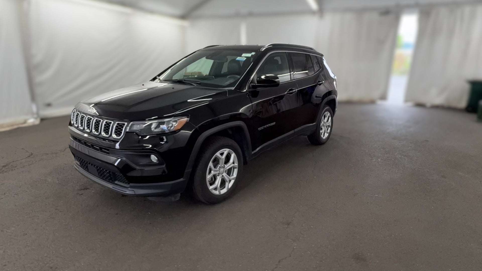 2024 Jeep Compass vehicle photo