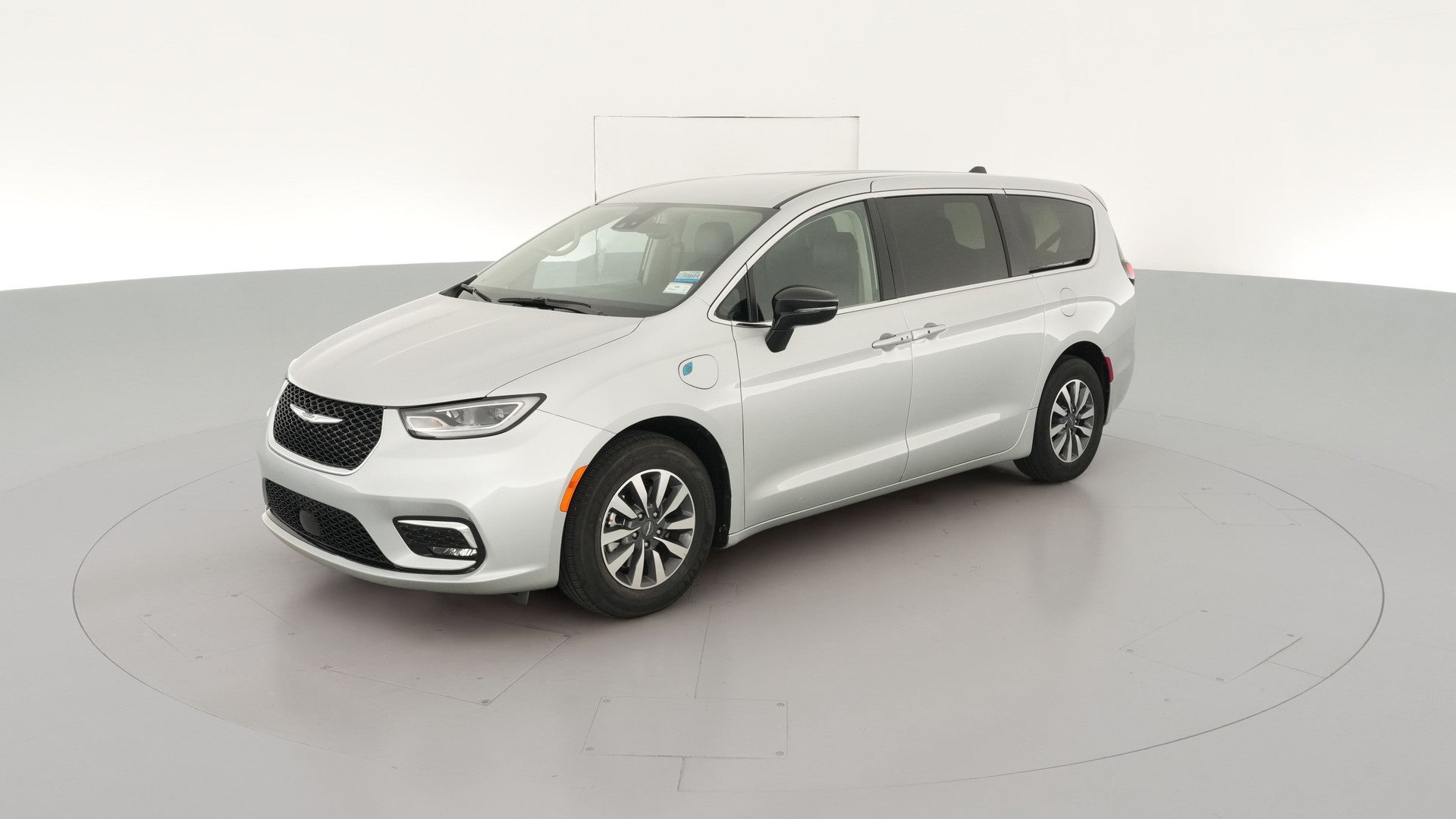 2024 Chrysler Pacifica Hybrid vehicle photo
