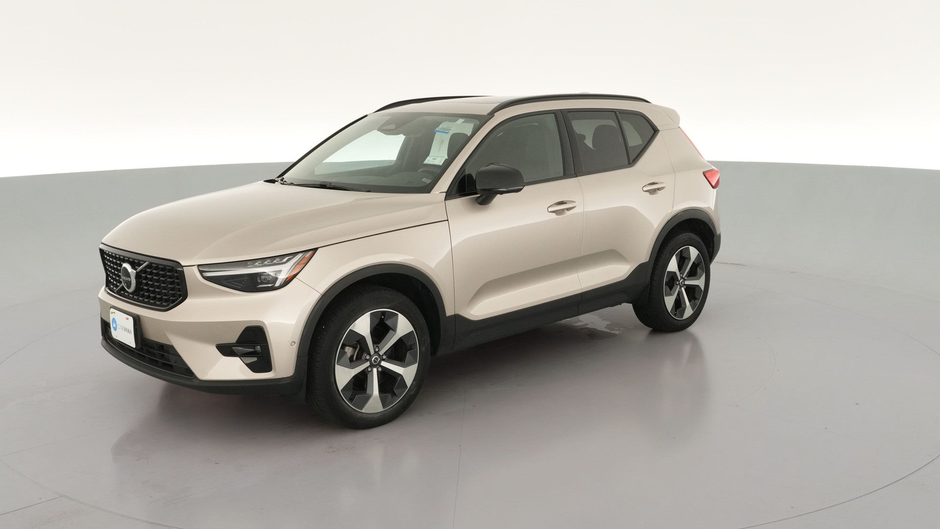 2024 Volvo XC40 vehicle photo