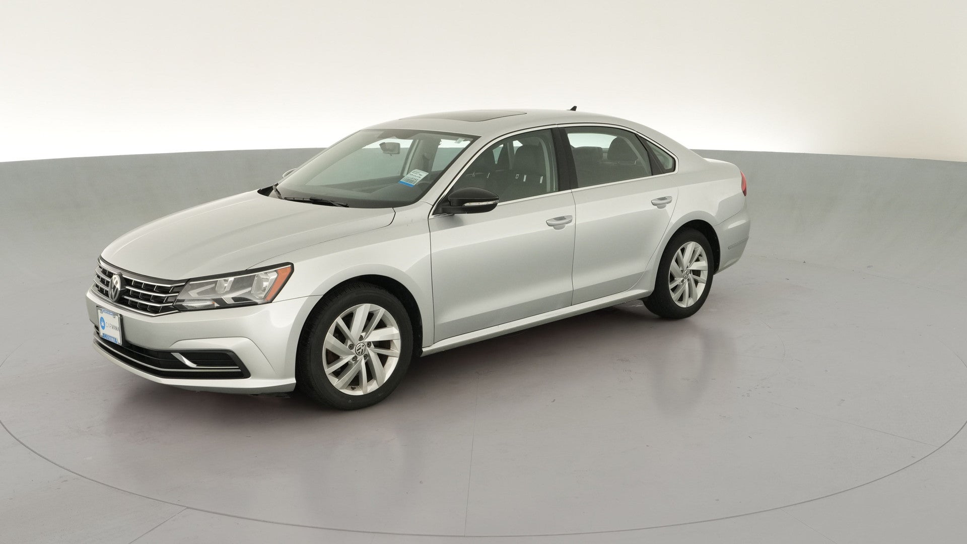 2018 Volkswagen Passat vehicle photo