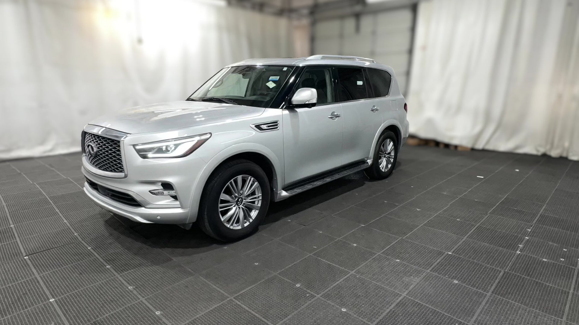 2020 INFINITI QX80 vehicle photo