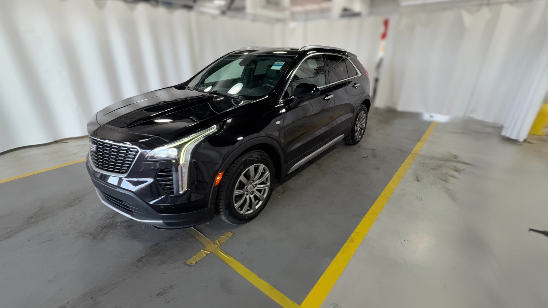 2019 Cadillac XT4 vehicle photo