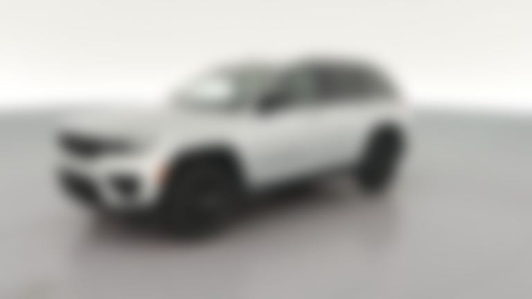 2025 Jeep Grand Cherokee vehicle photo