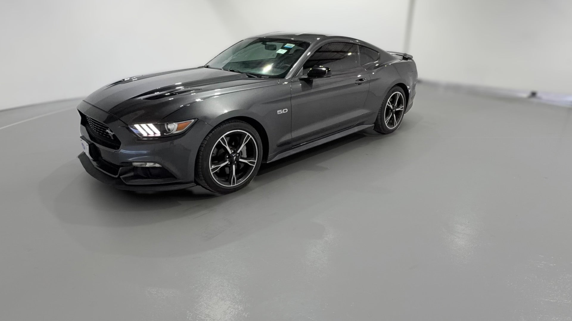 2016 Ford Mustang vehicle photo