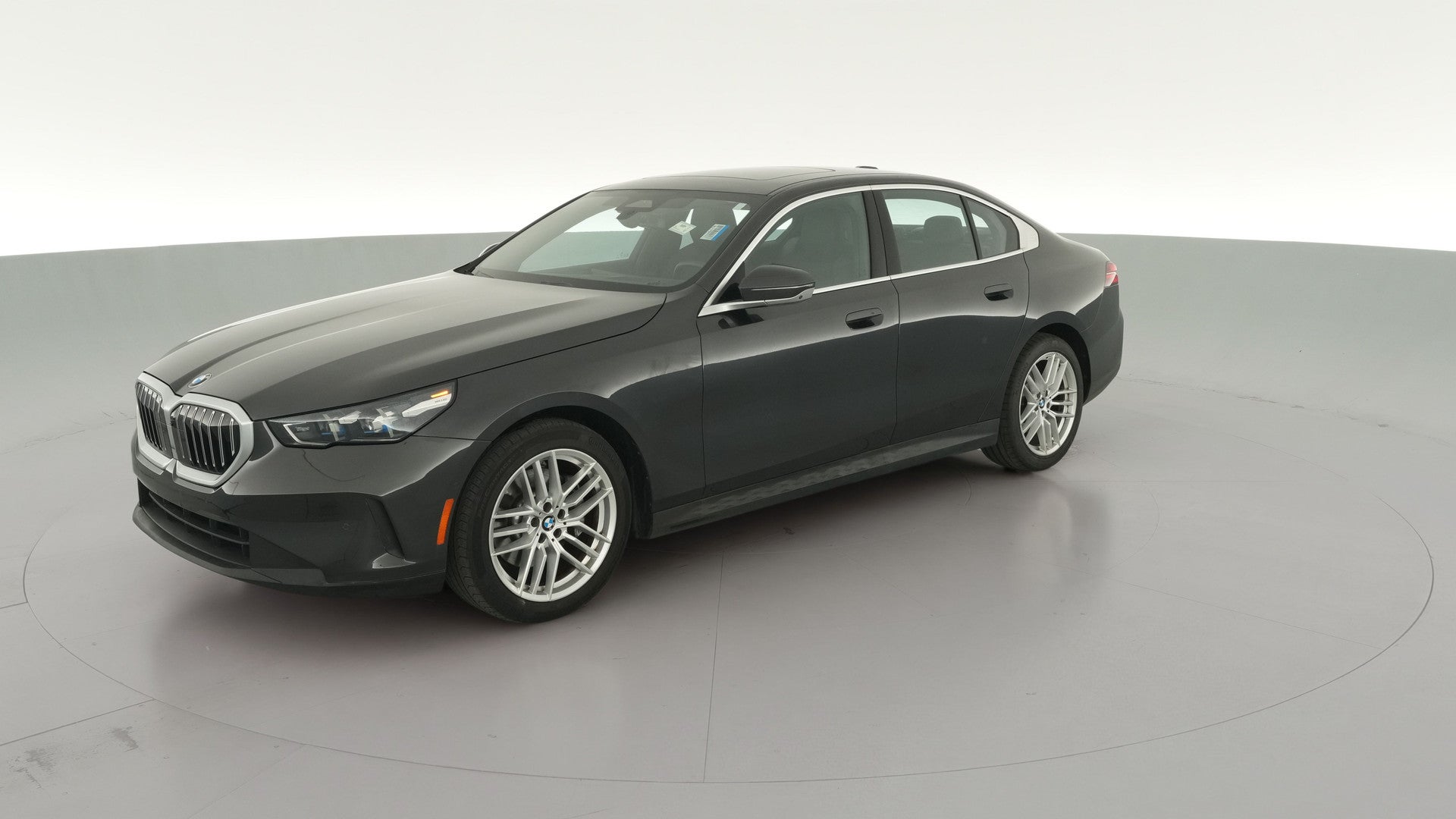 2024 BMW 5 Series vehicle photo