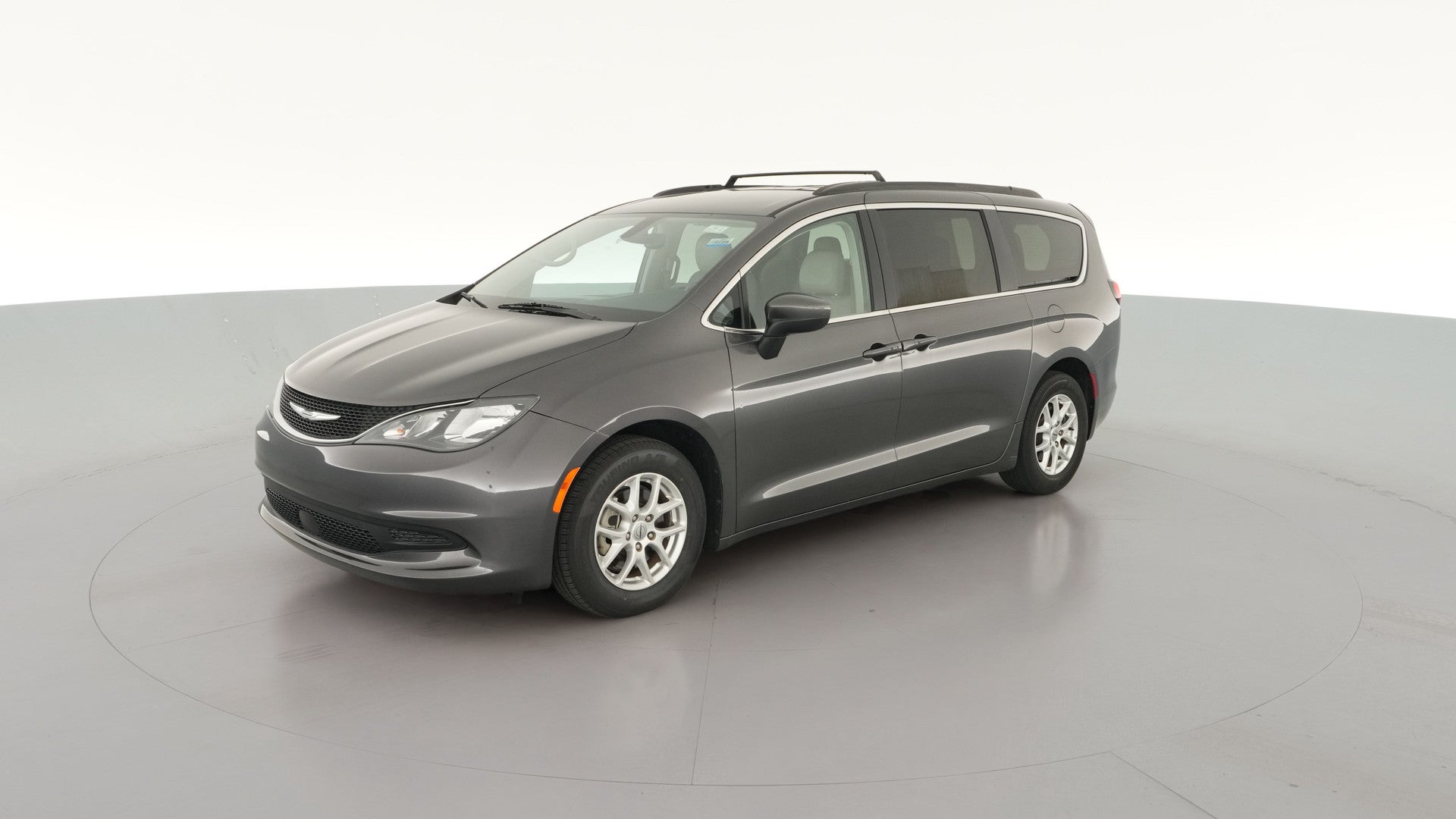 2021 Chrysler Voyager vehicle photo