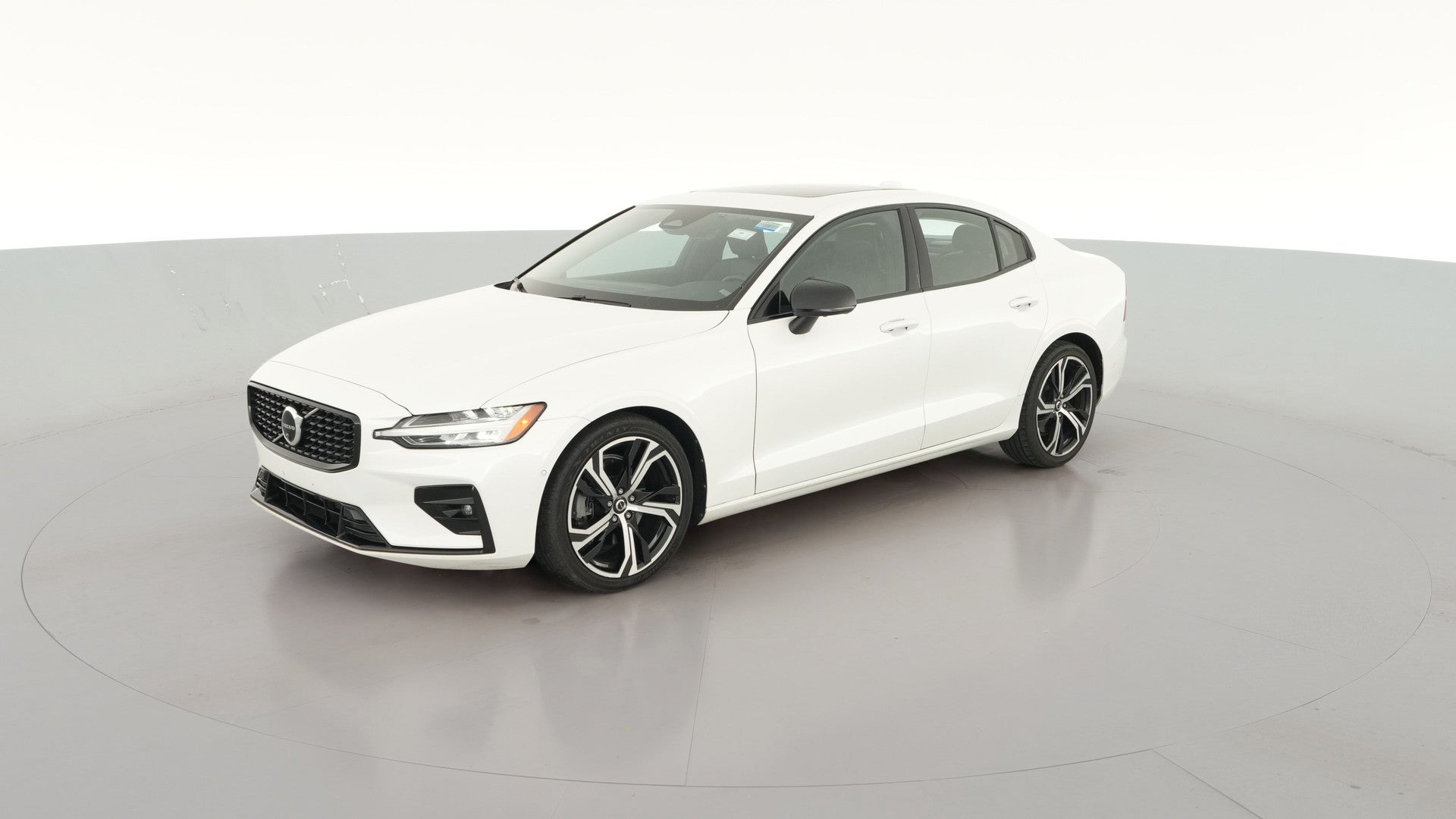 2024 Volvo S60 vehicle photo