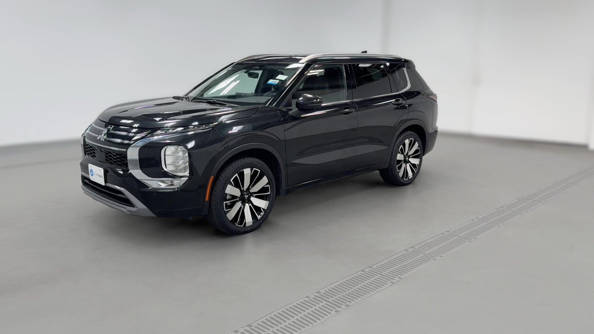 2025 Mitsubishi Outlander vehicle photo
