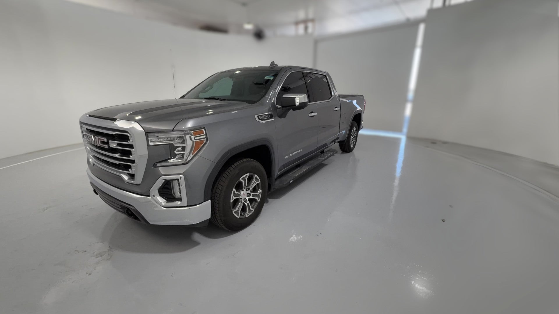 2020 GMC Sierra 1500 Crew Cab vehicle photo