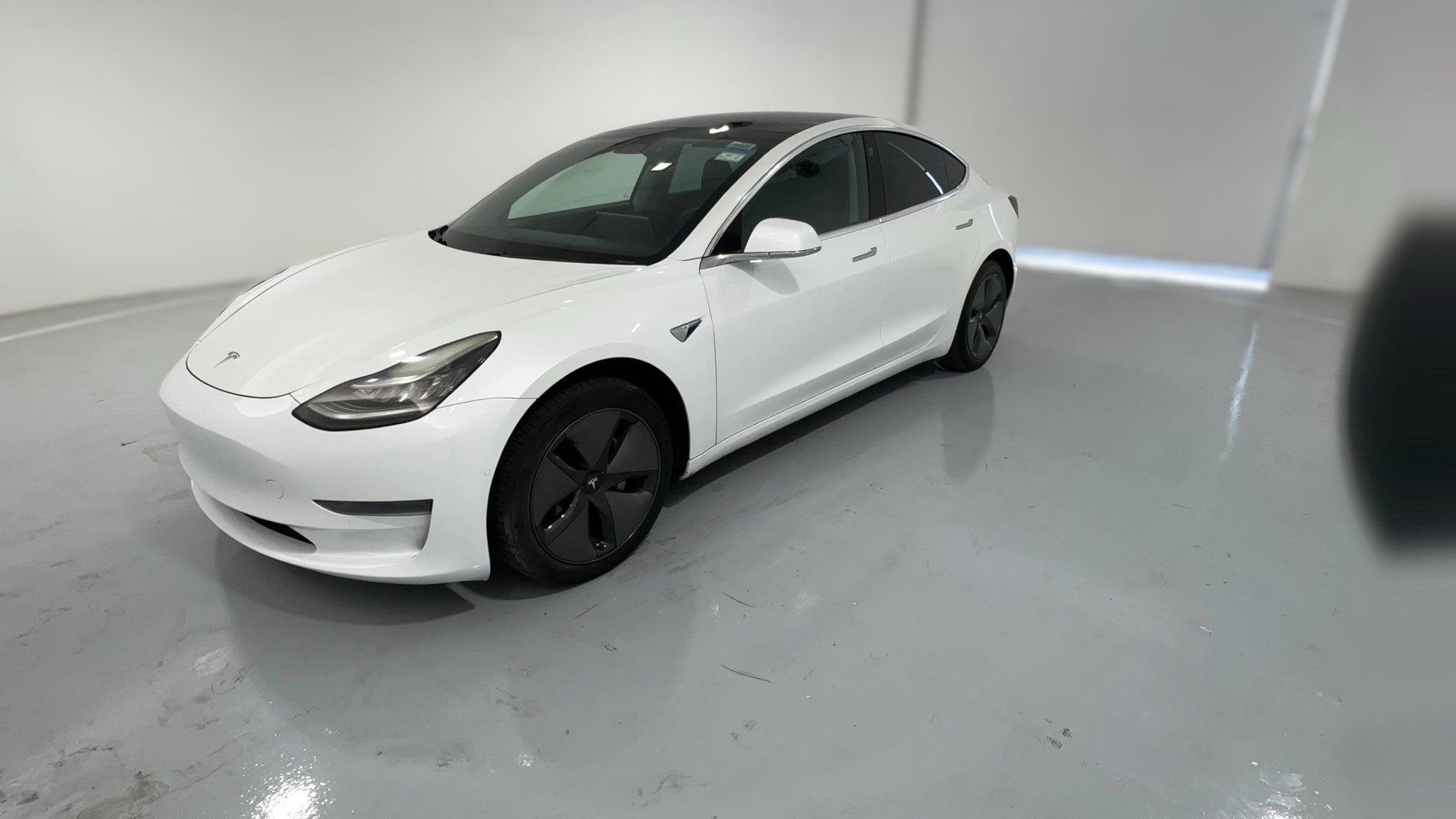 2020 Tesla Model 3 vehicle photo