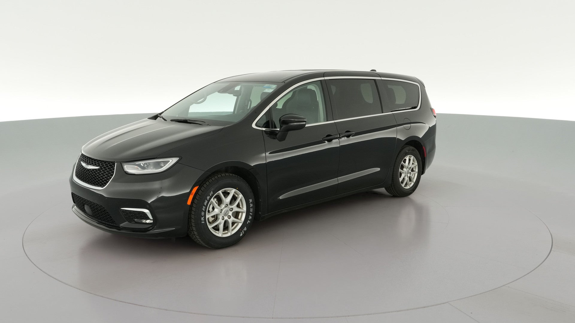 2023 Chrysler Pacifica vehicle photo
