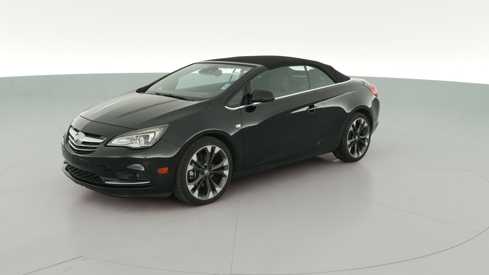 2018 Buick Cascada vehicle photo