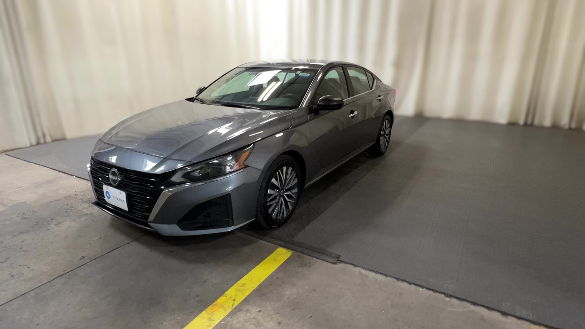 2025 Nissan Altima vehicle photo