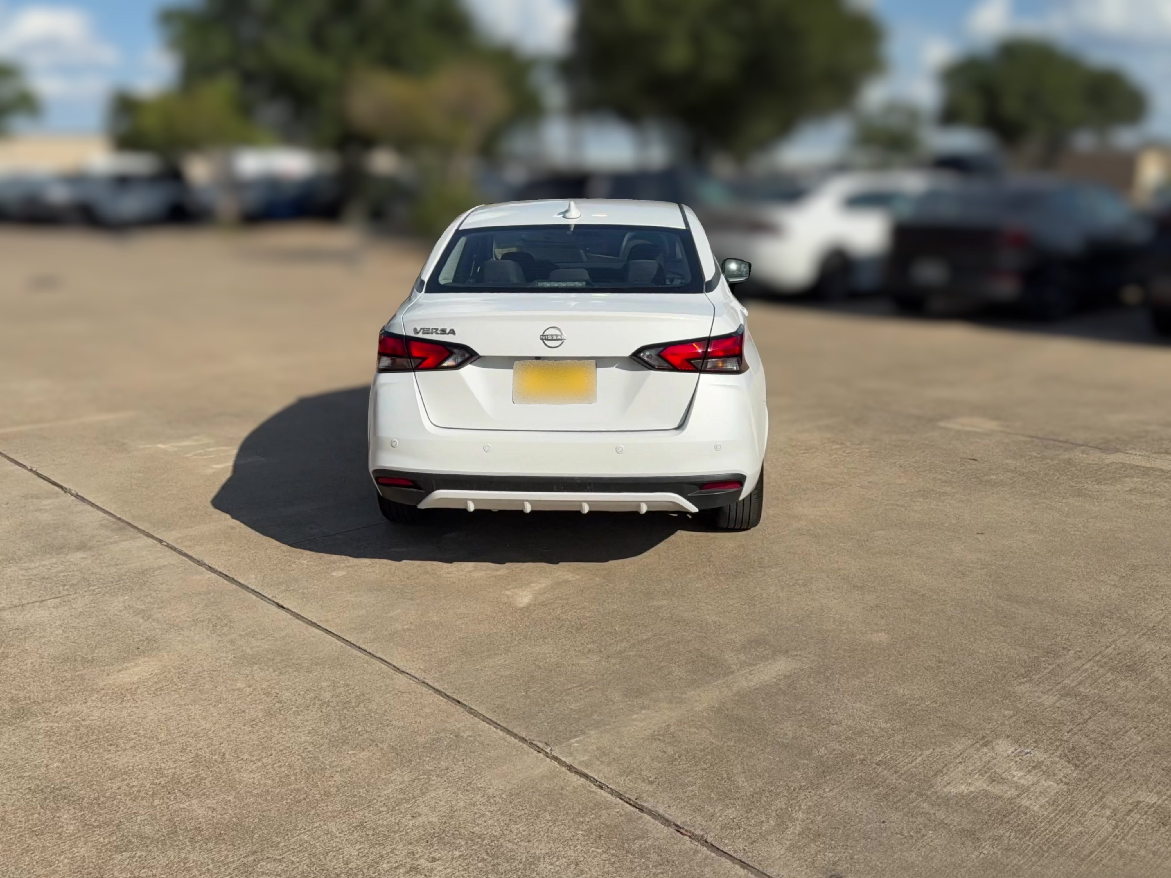 2025 Nissan Versa Sedan SV - Photo 26
