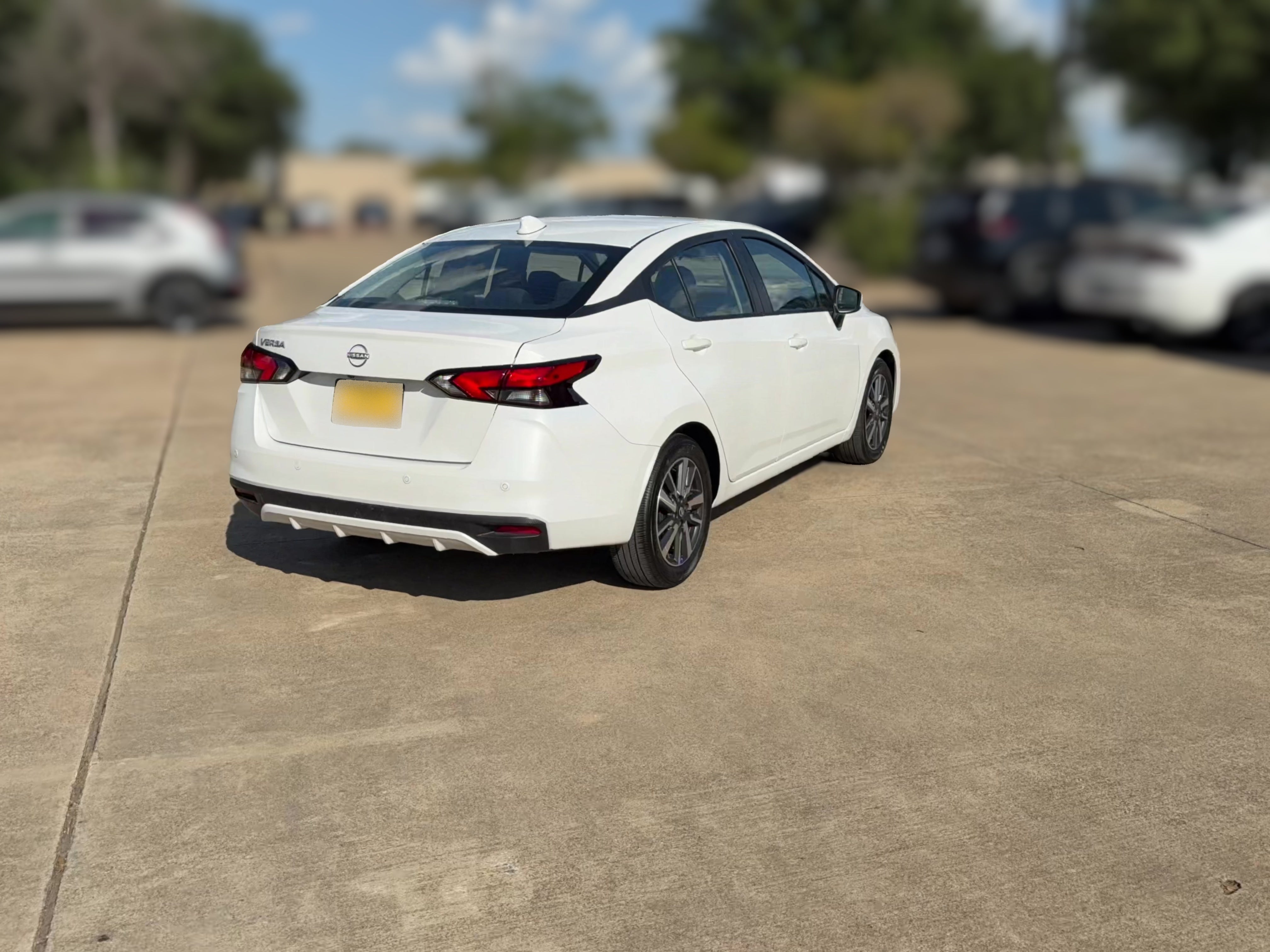 2025 Nissan Versa Sedan SV - Photo 27