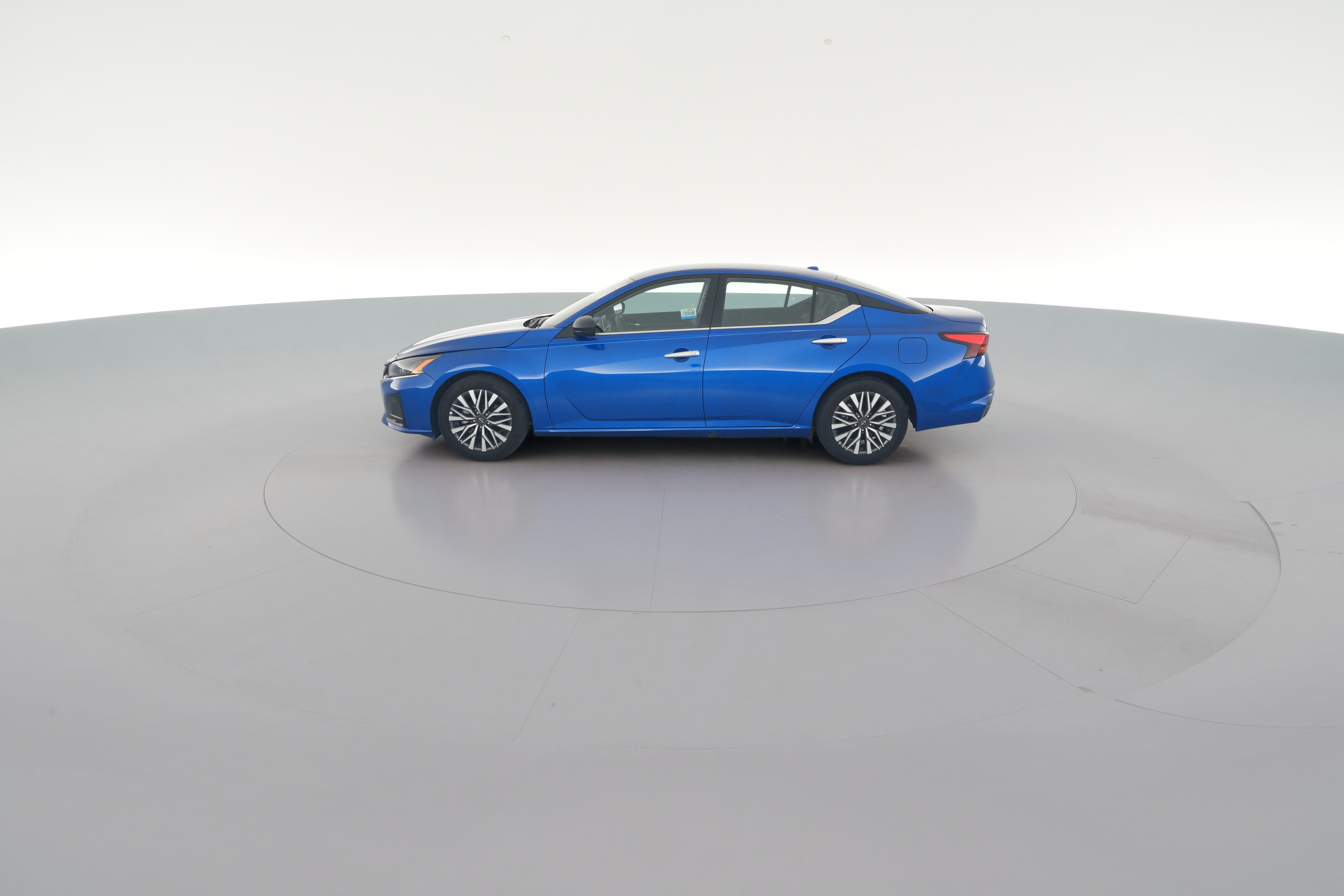 2025 Nissan Altima SV - Photo 24